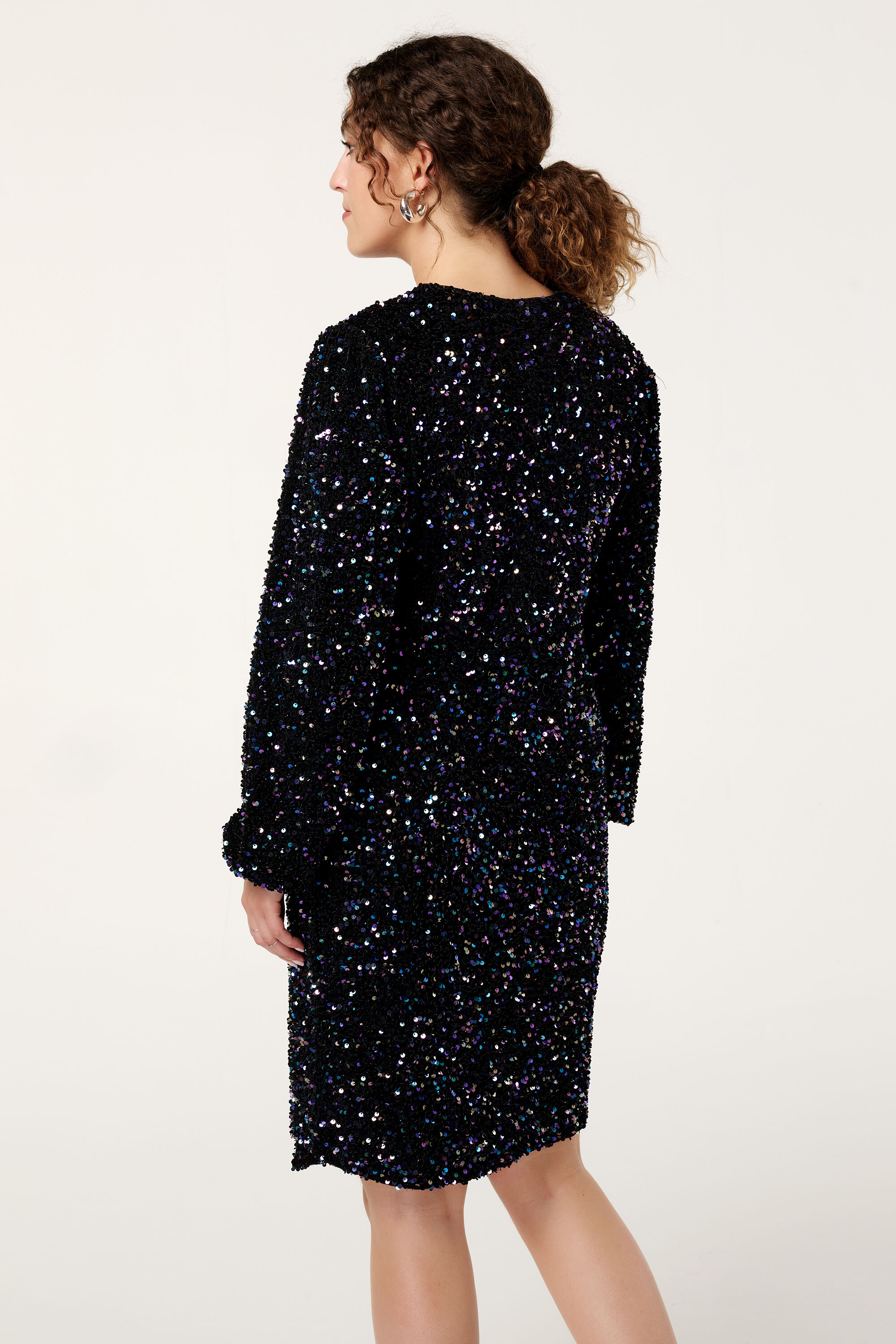 Robe &agrave; paillettes image number 3