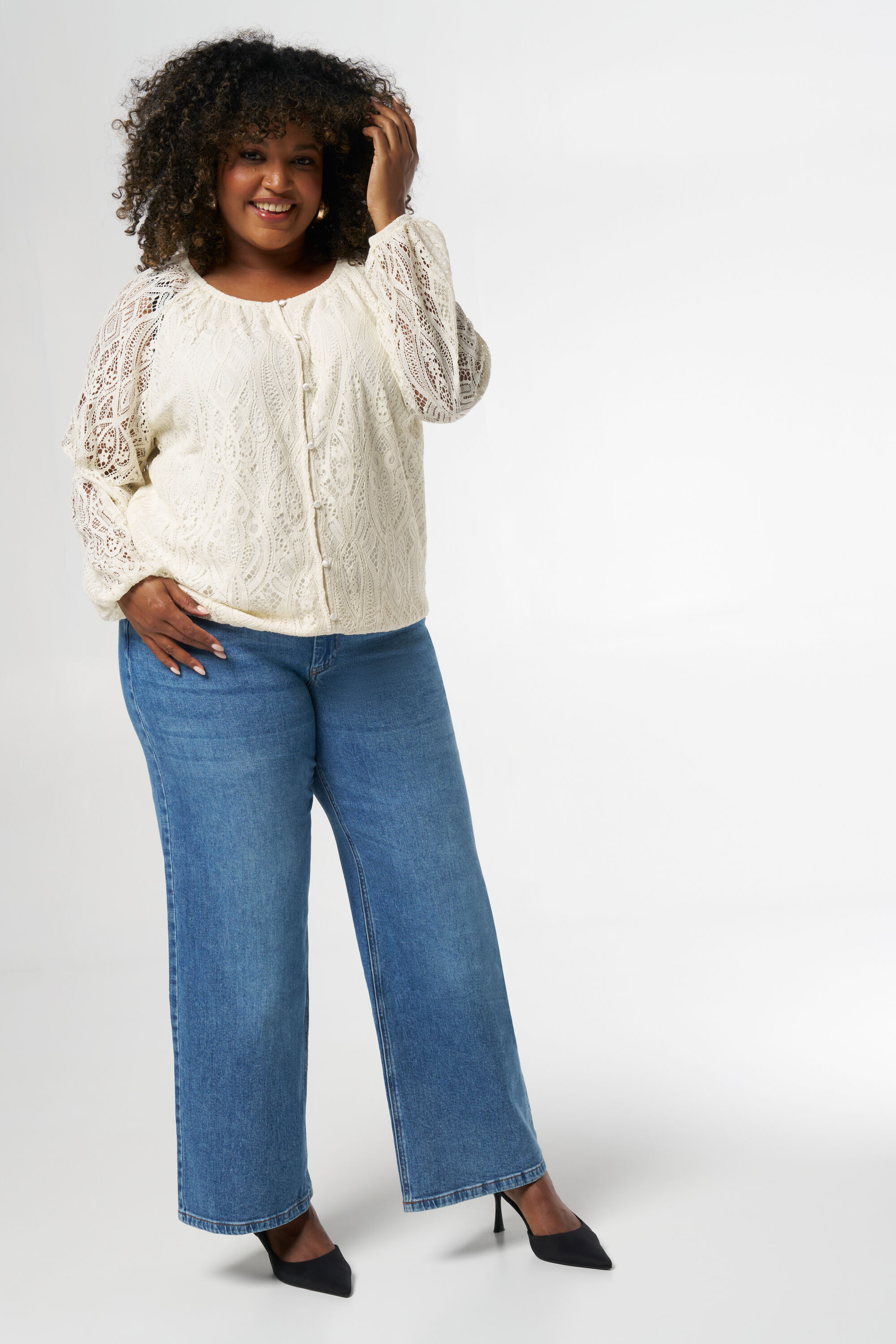 Top avec dentelle image number 5