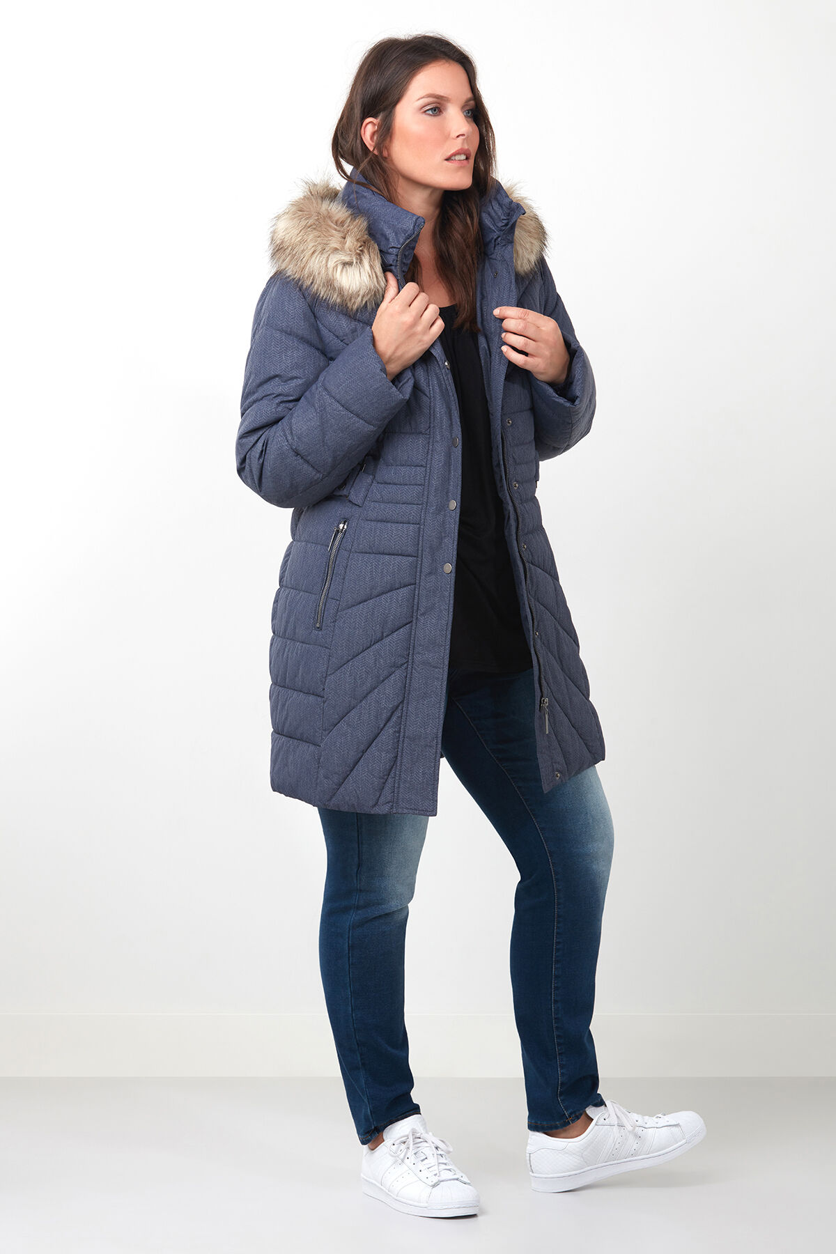 Parka image number 4