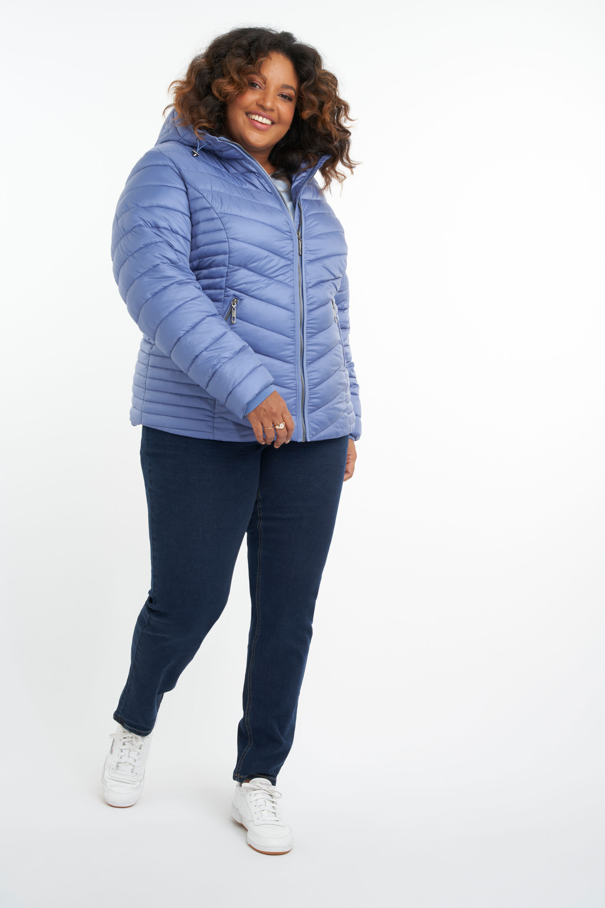 Veste l&eacute;g&egrave;re de mi-saison avec capuche image number 6