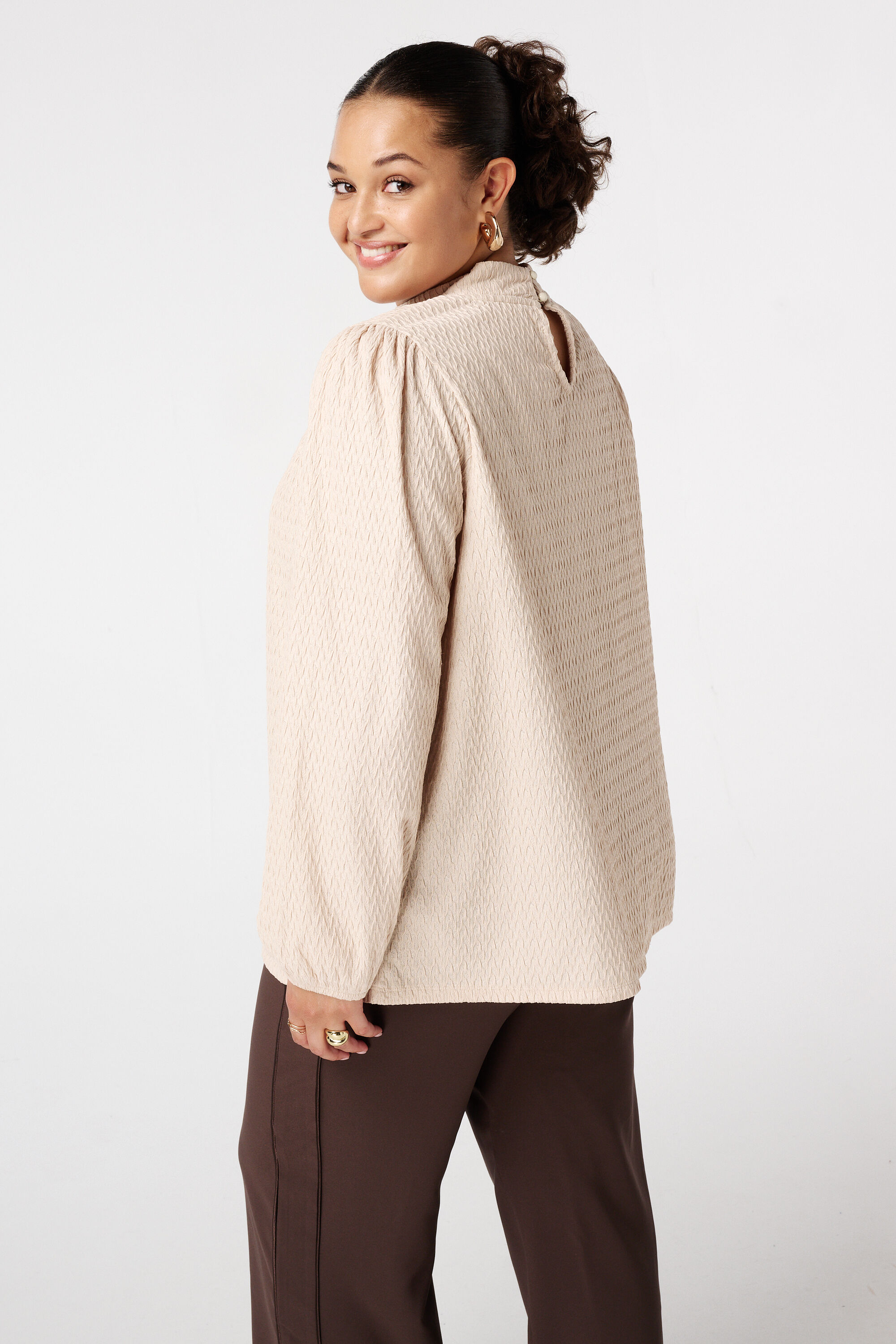 Top structur&eacute; image number 3