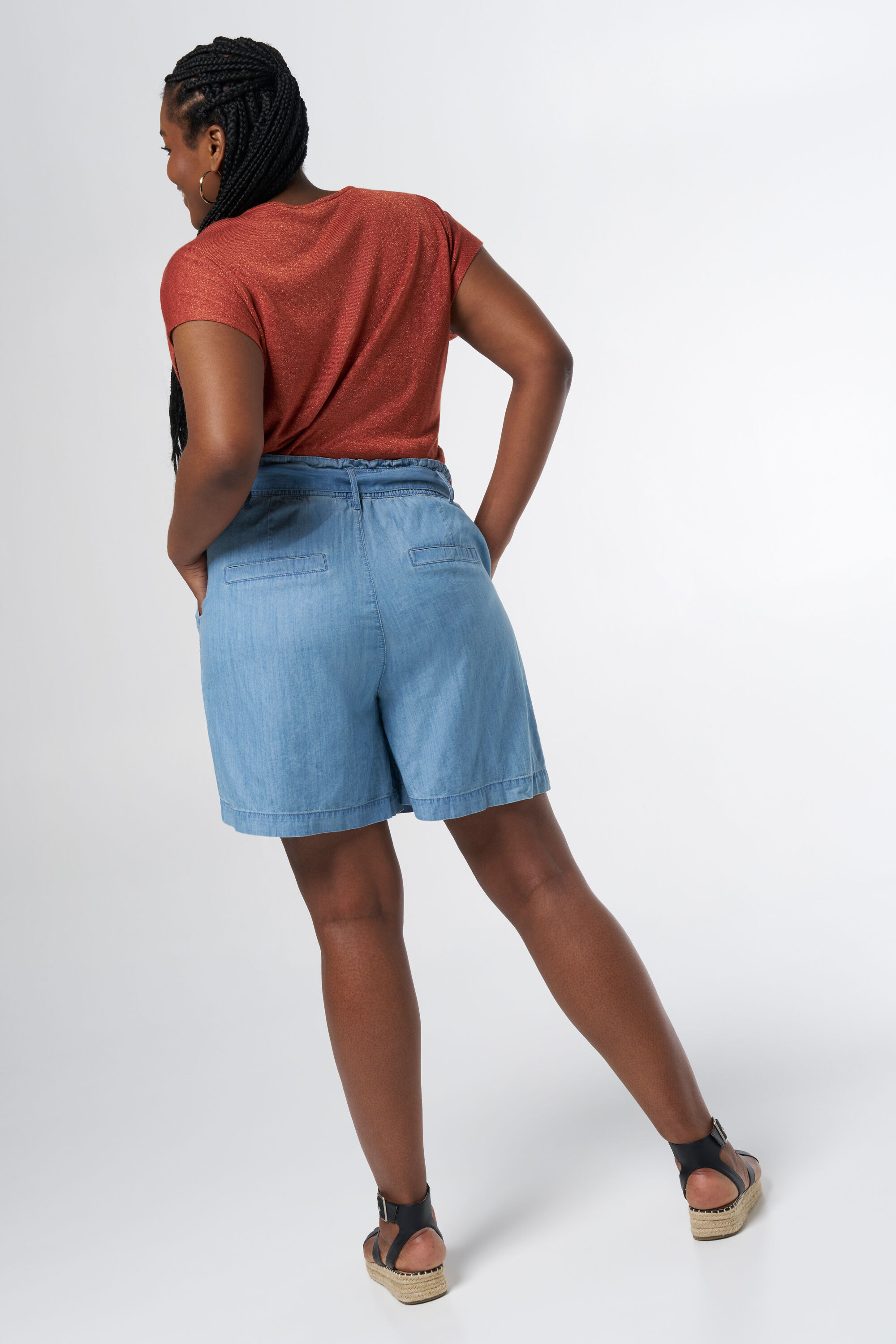 Short avec look denim et taille paperbag image number 3