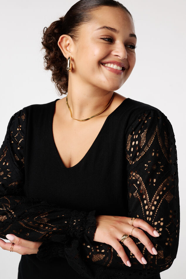 Top avec manches en dentelle image number 4