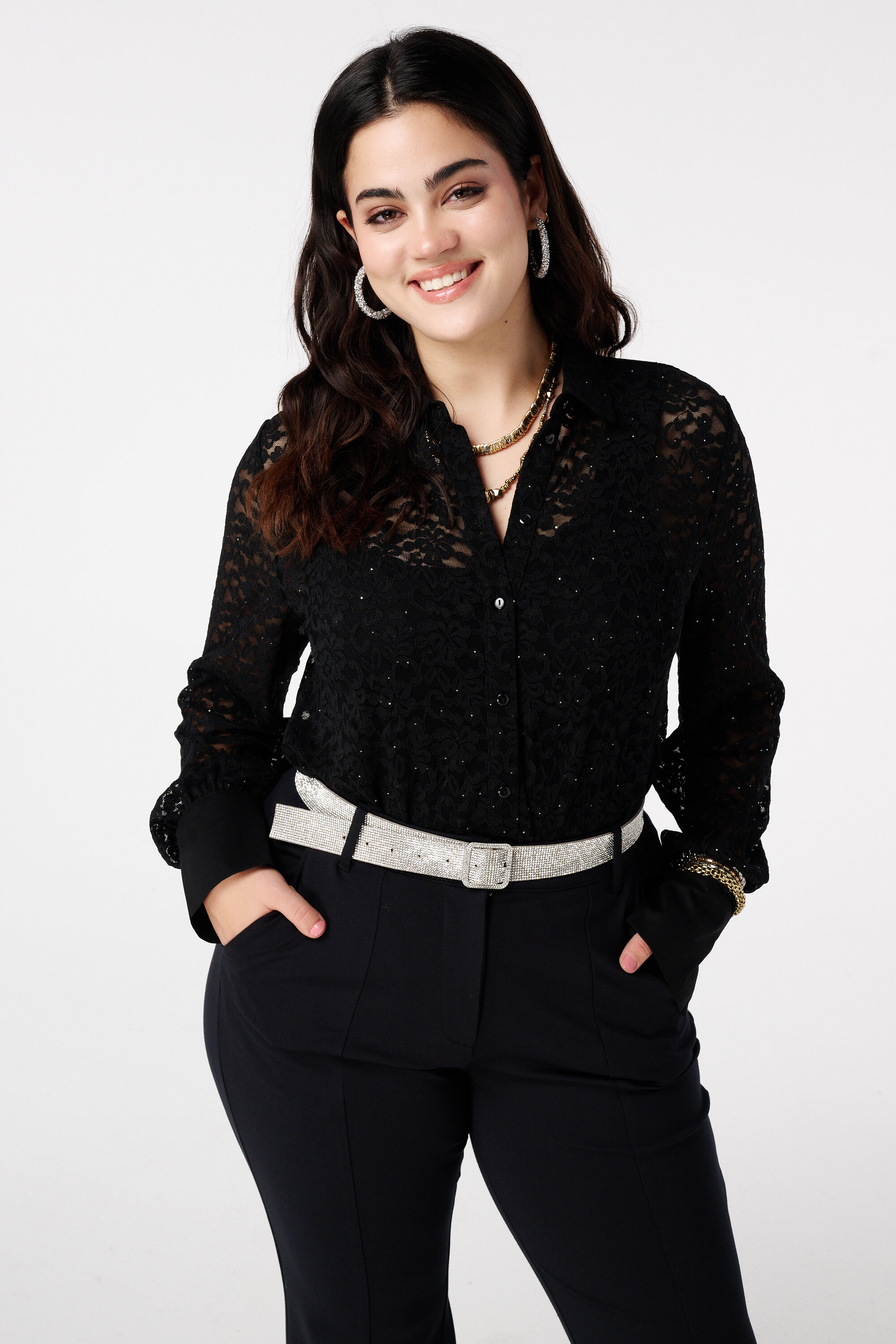 Top avec dentelle et paillettes