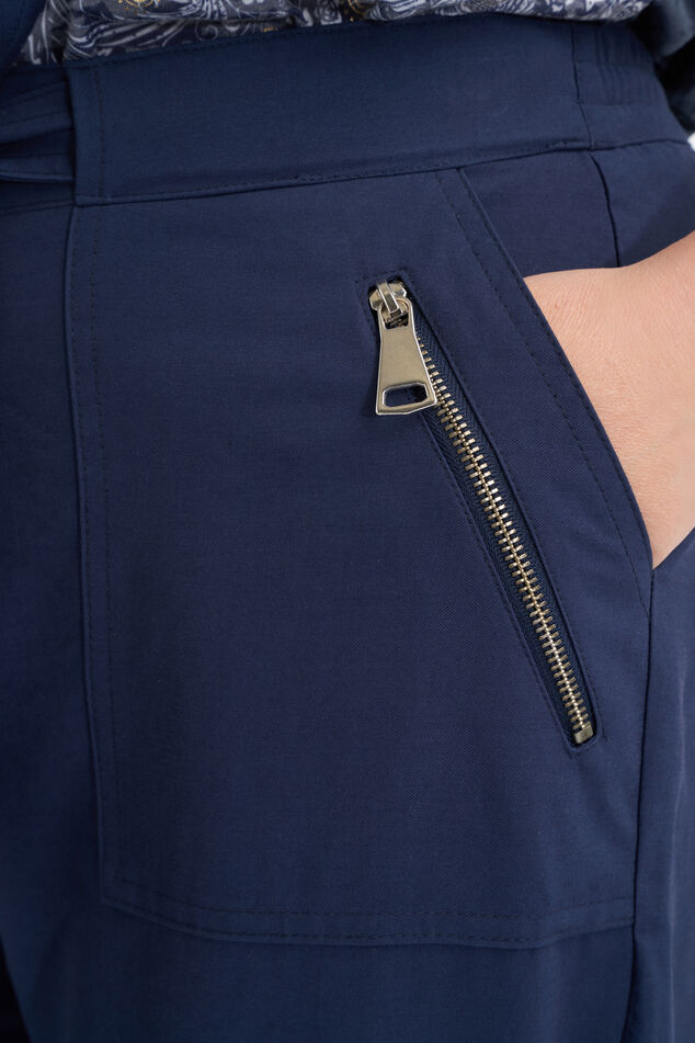 Pantalon avec ceinture à nouer image number 5