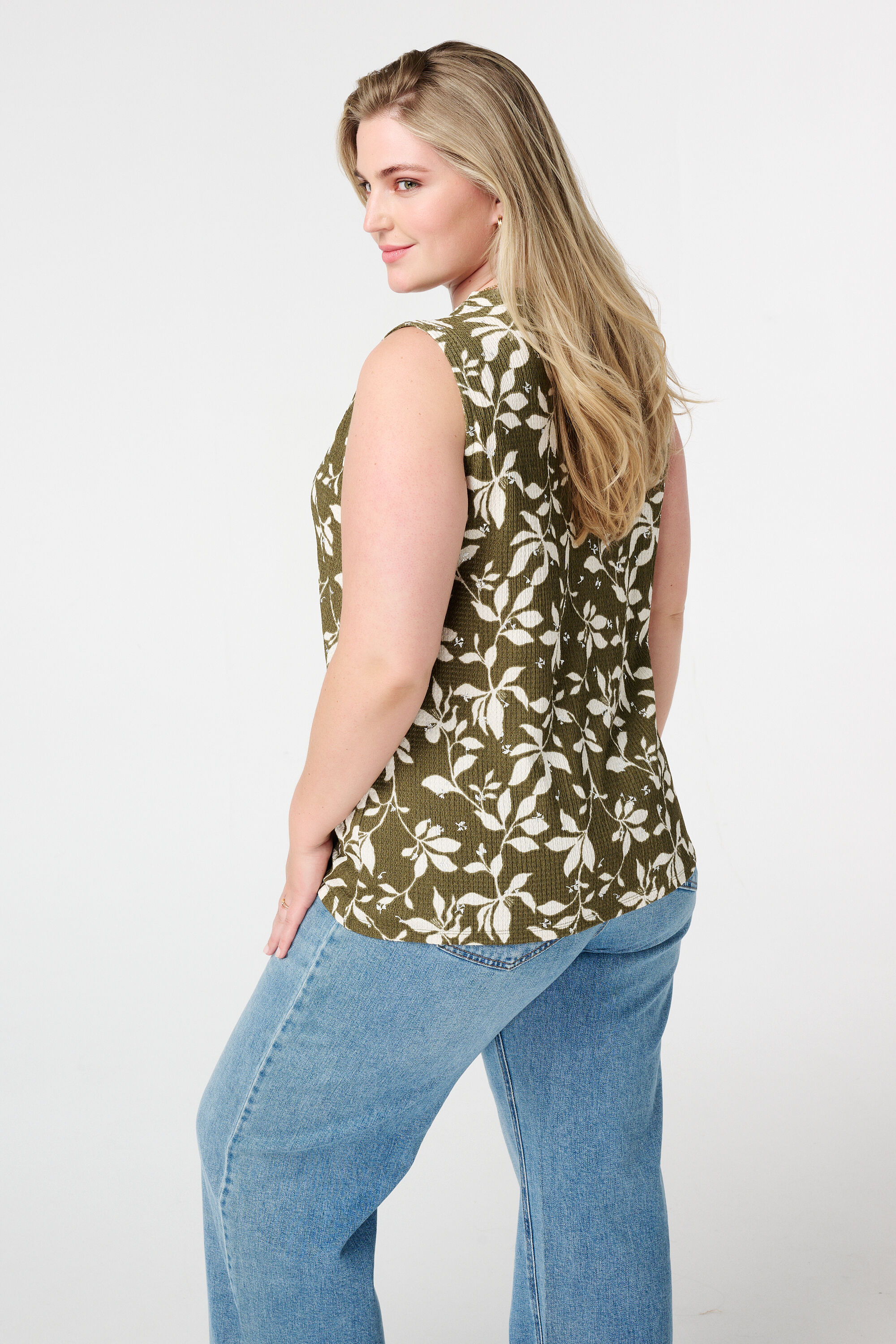 Top sans manches imprim&eacute; image number 3