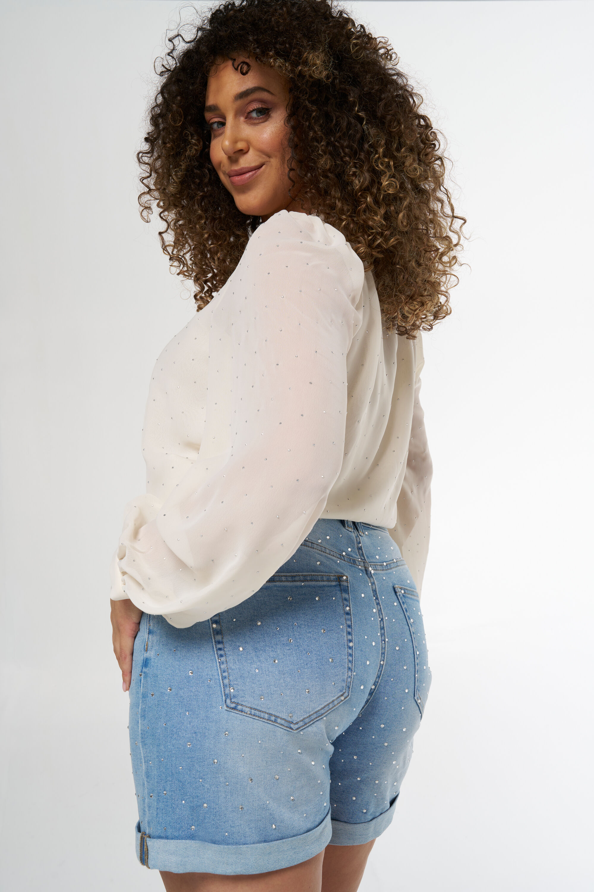 Court avec des pierres image number 4