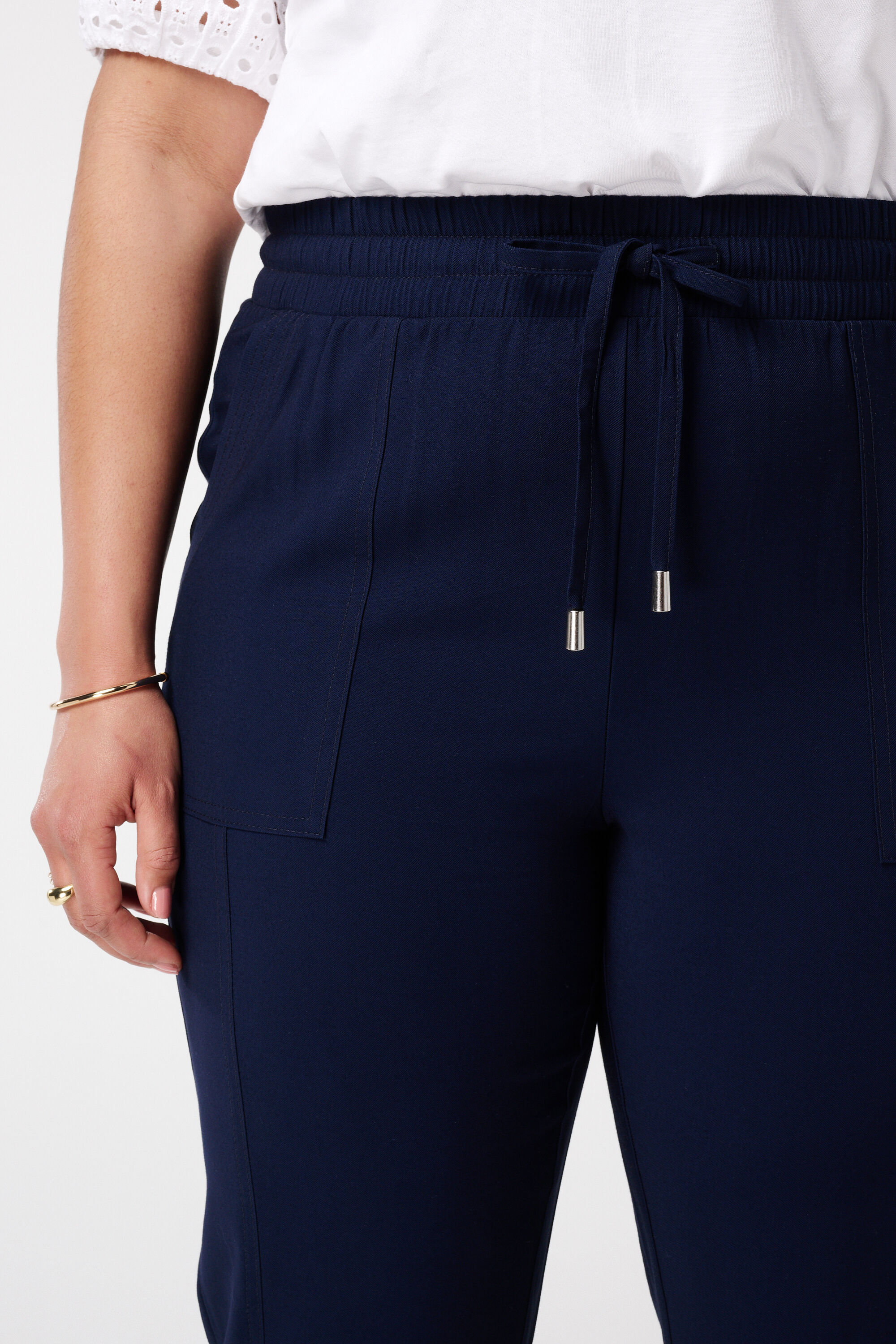 Pantalon avec taille &eacute;lastique image number 4