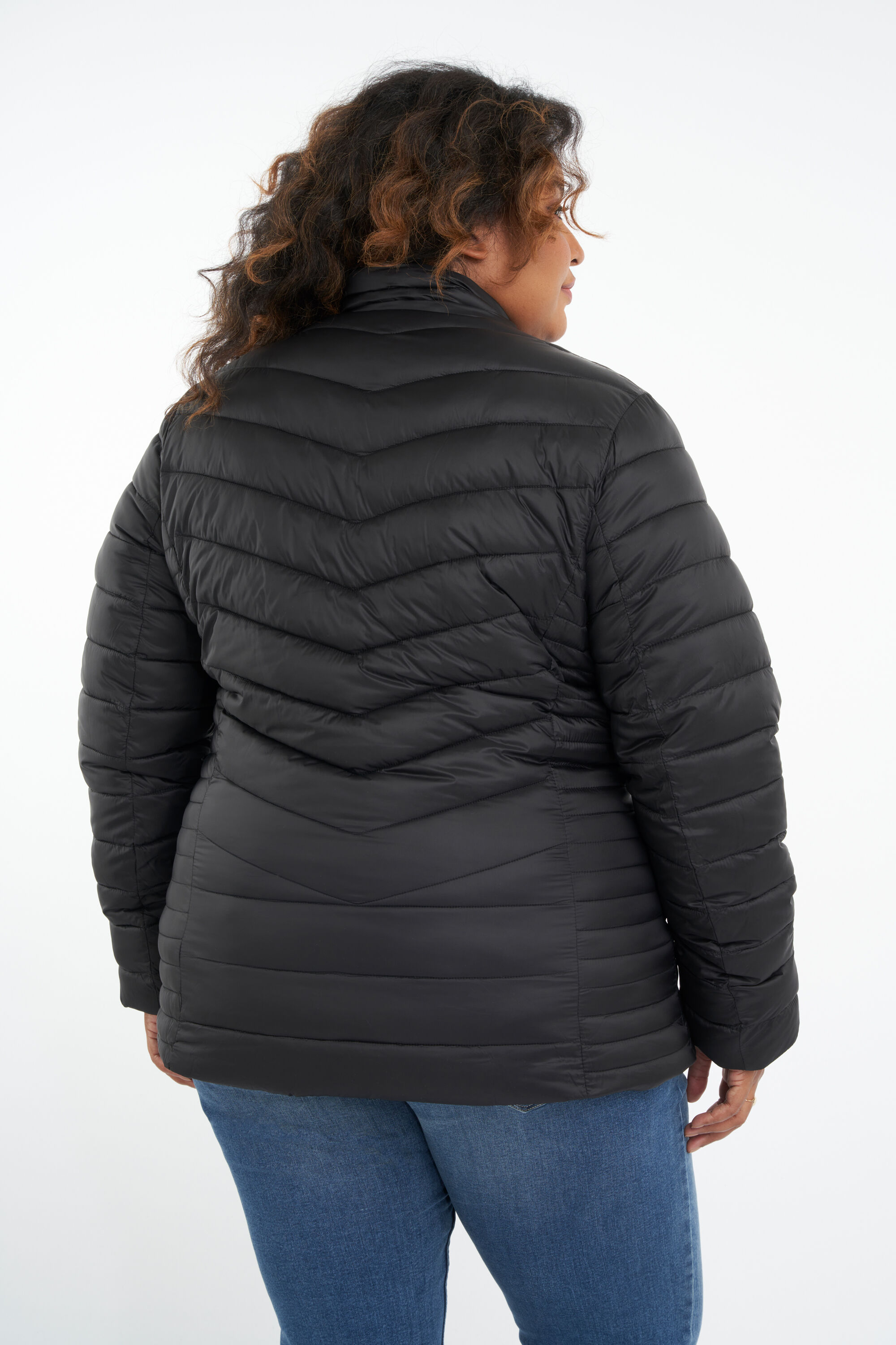 Veste l&eacute;g&egrave;re de mi-saison  image number 3