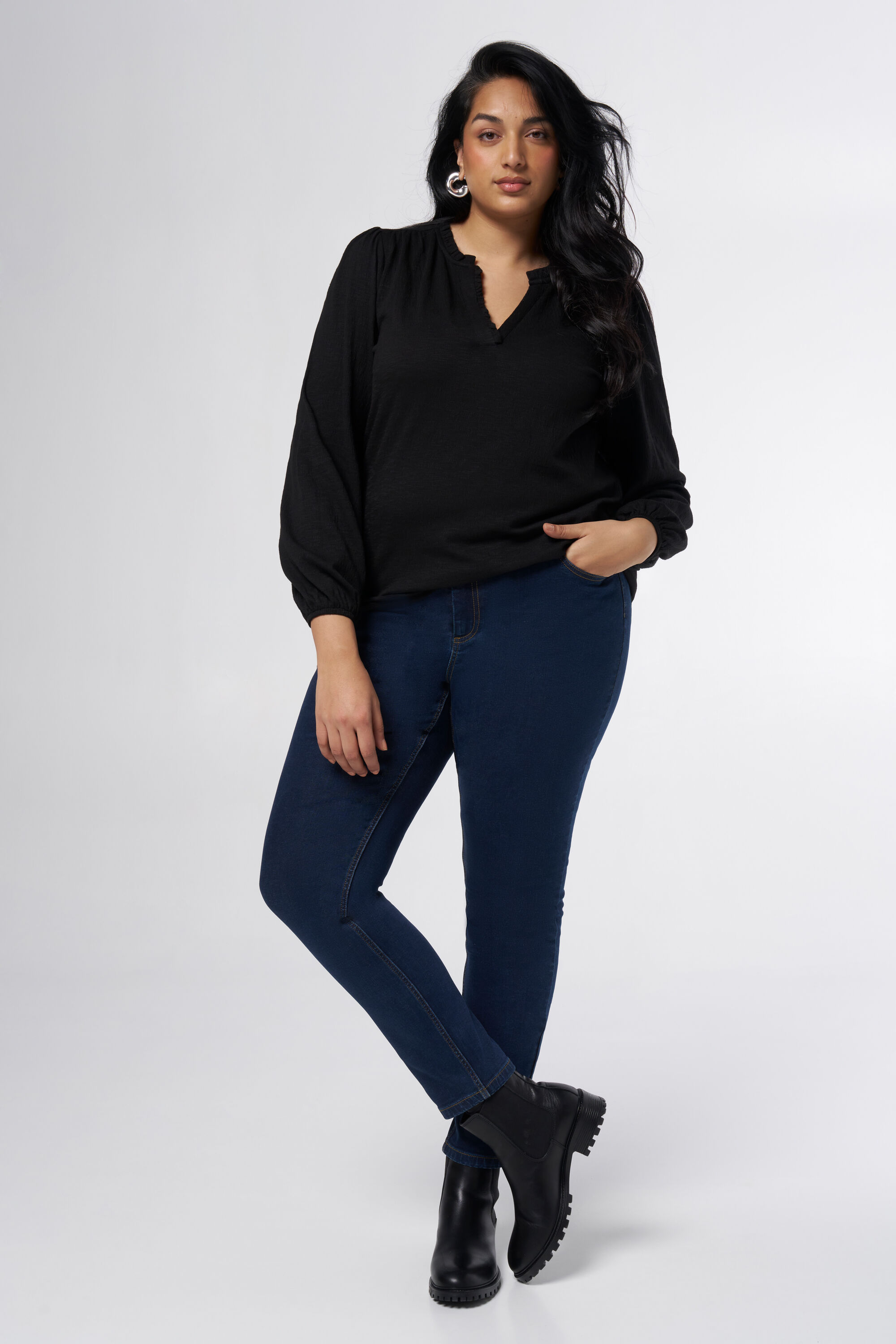 Haut avec col en V image number 5