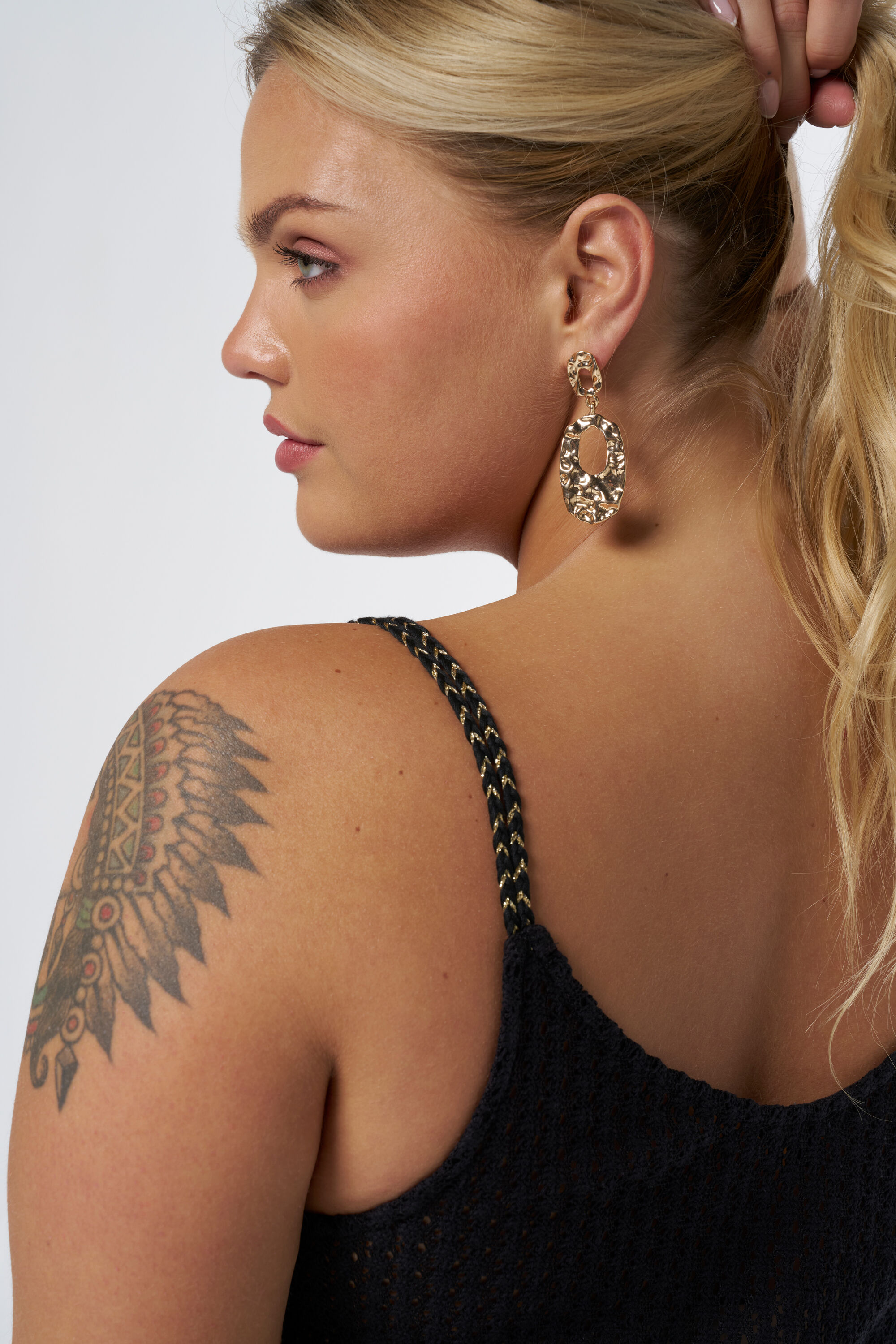 Haut en maille textur&eacute;e image number 4