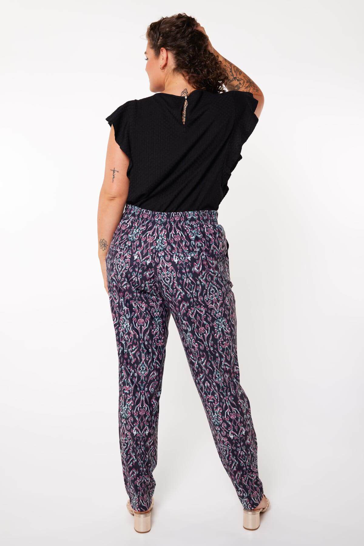 Pantalon en tissu de voyage image number 4