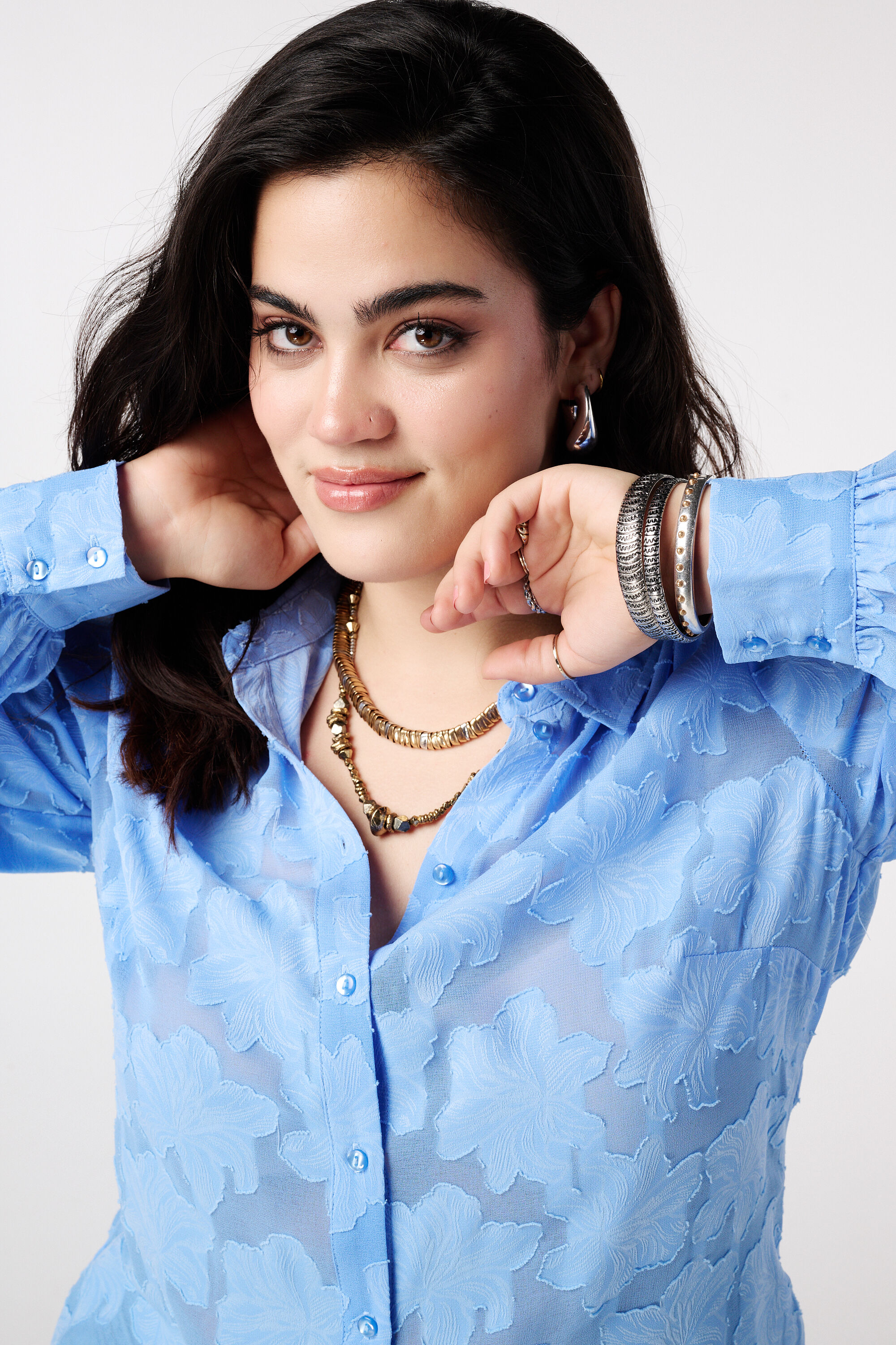 Blouse transparente &agrave; motif floral image number 4