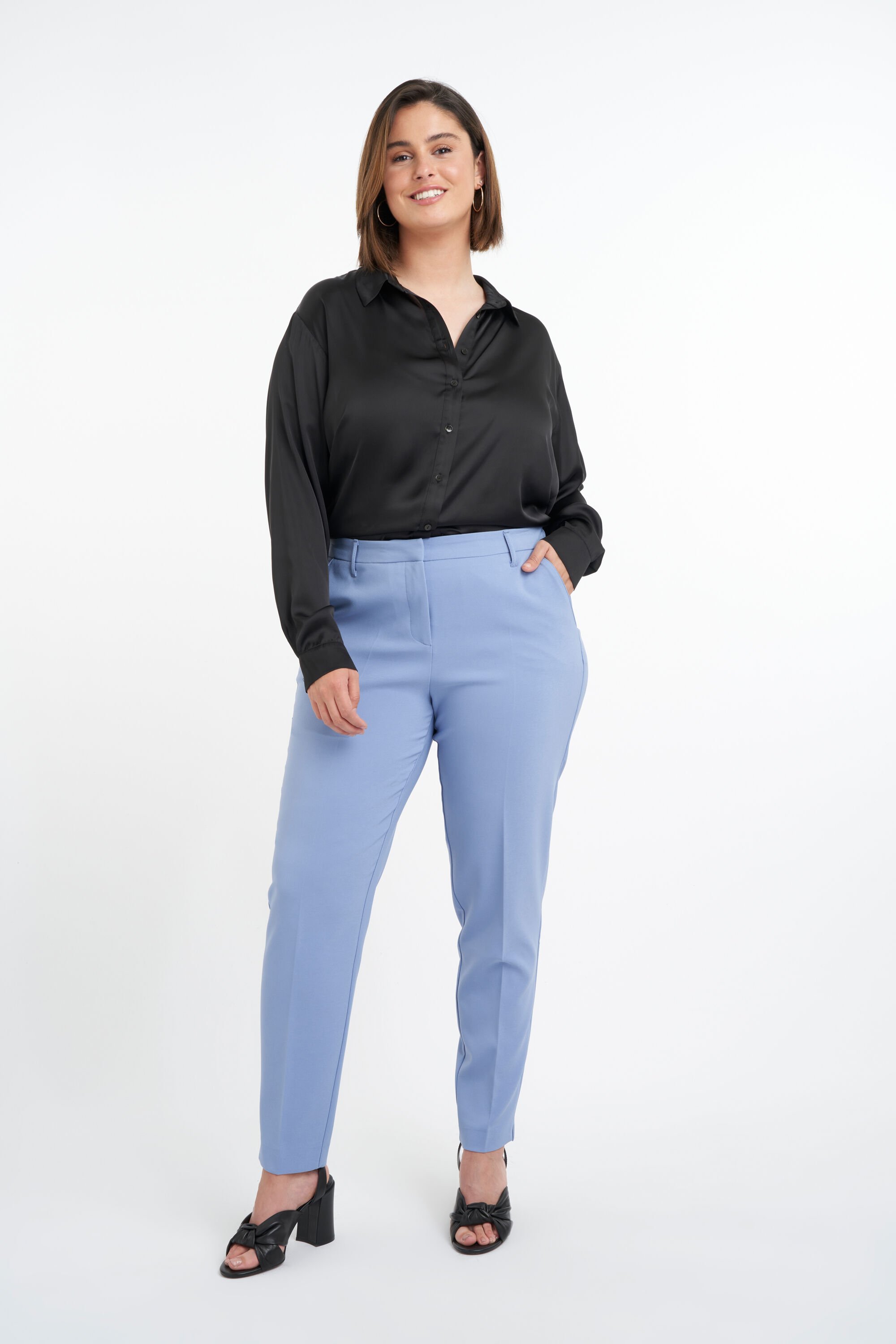 Chemisier en satin  image number 5