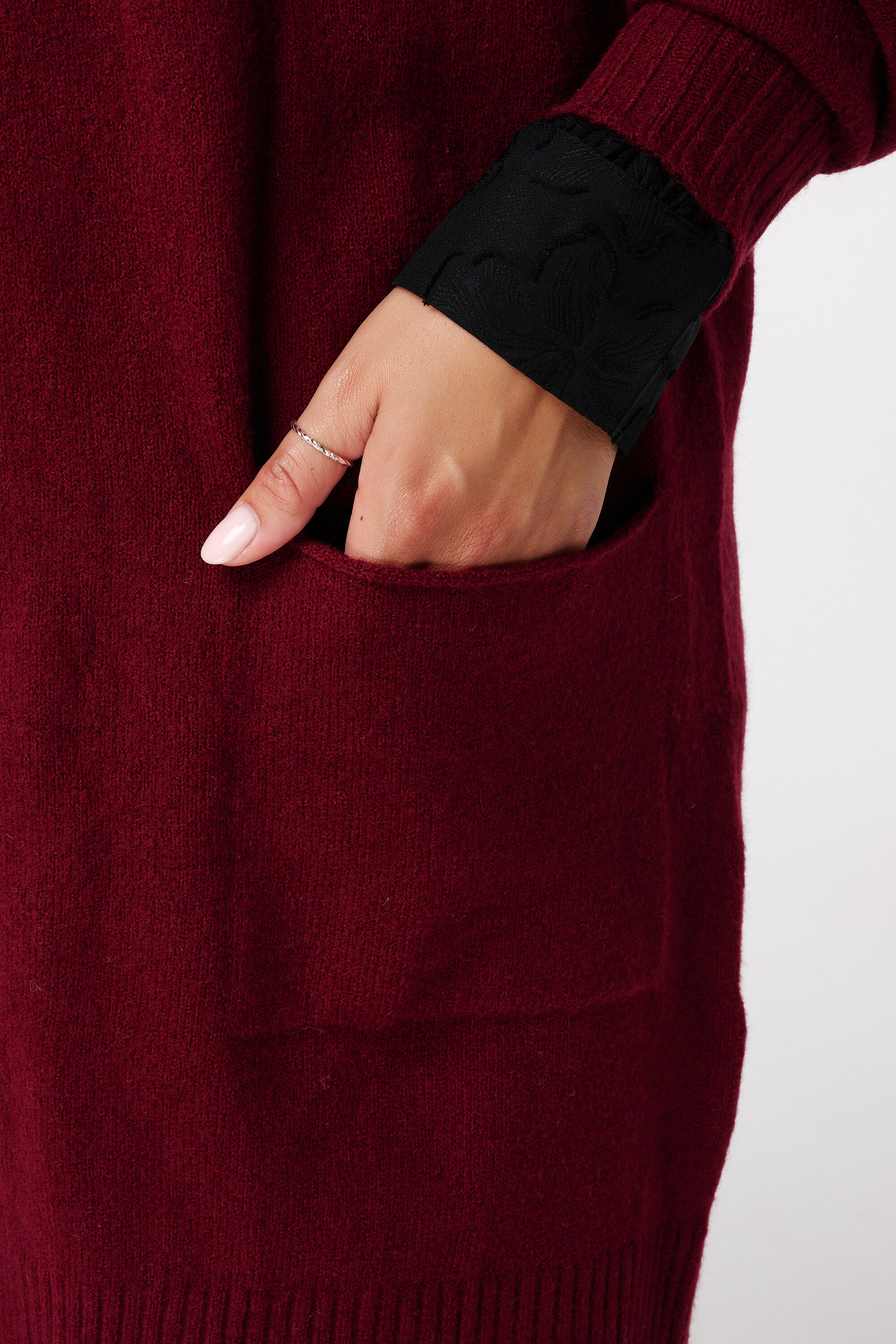 Cardigan mi-long avec poches lat&eacute;rales image number 6