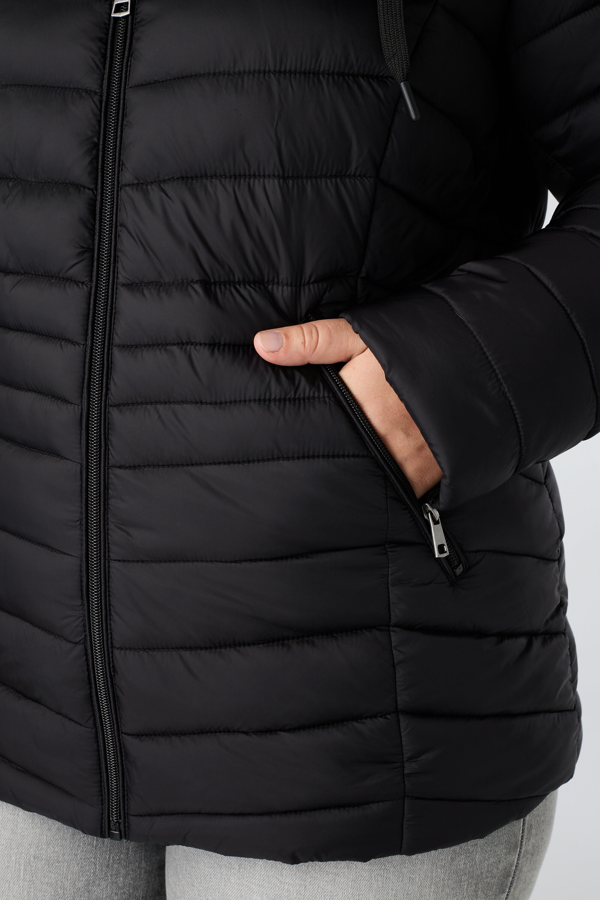 Veste l&eacute;g&egrave;rement matelass&eacute;e image number 6
