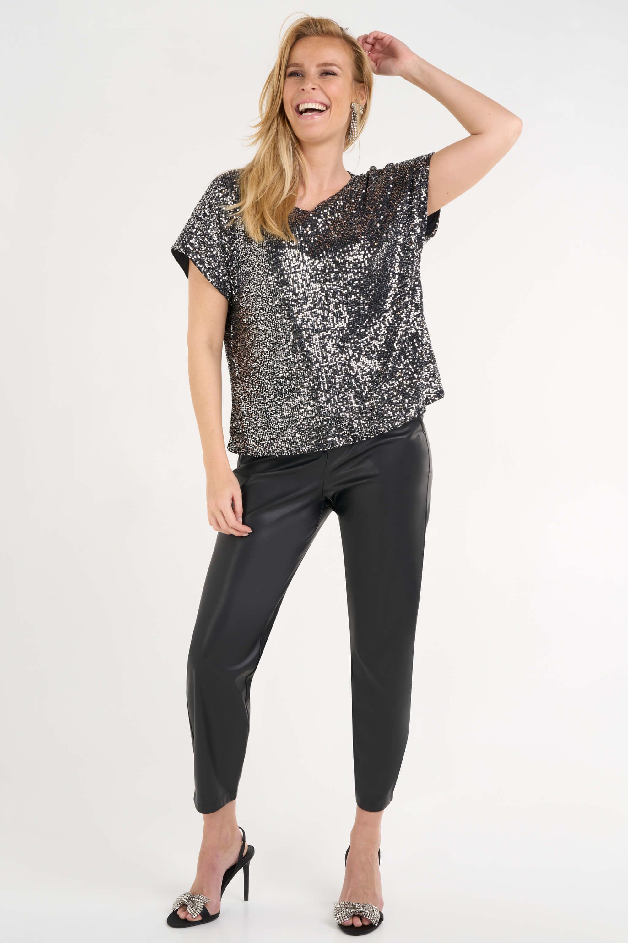 Haut &agrave; paillettes image number 5