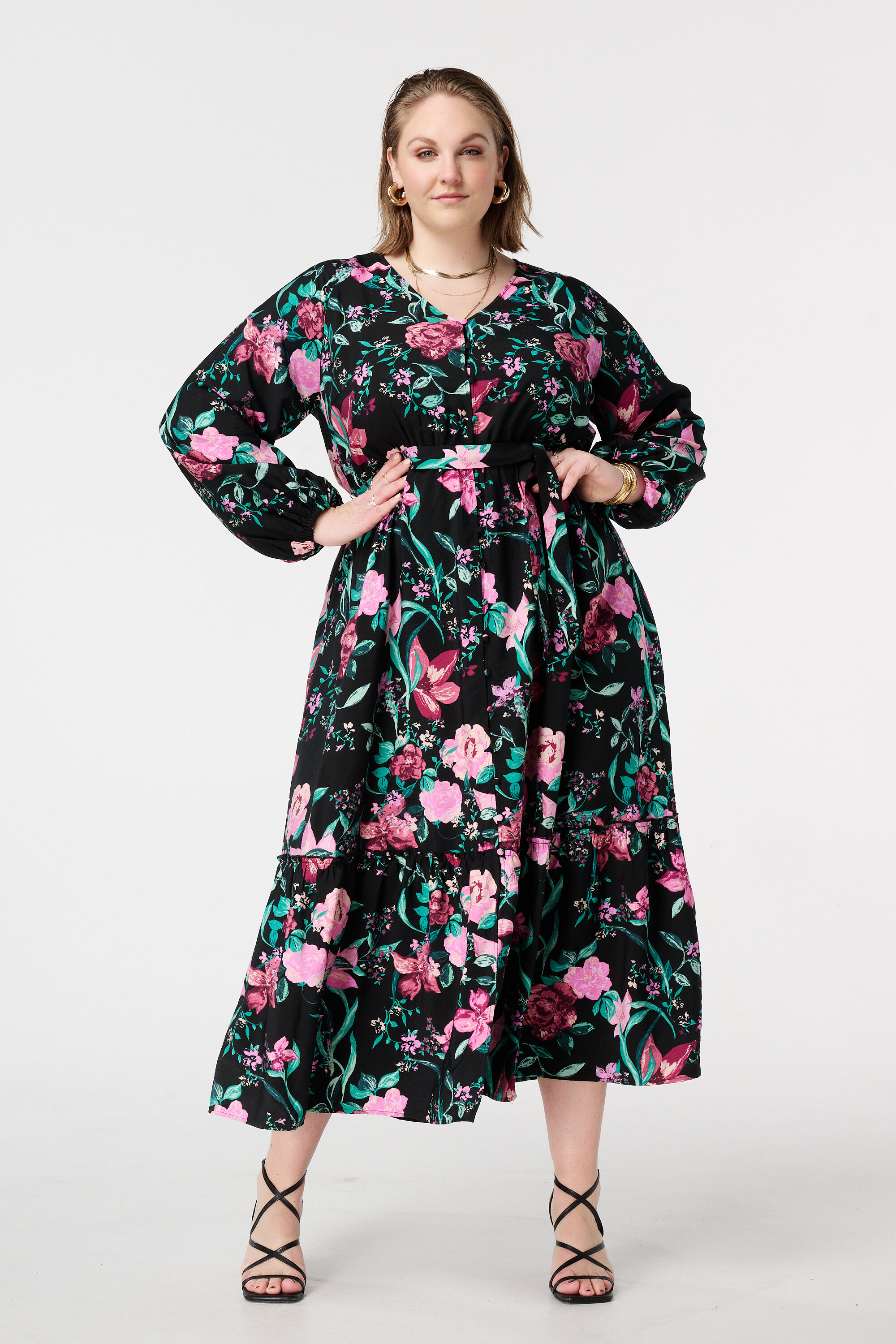 Robe midi avec ceinture image number 5