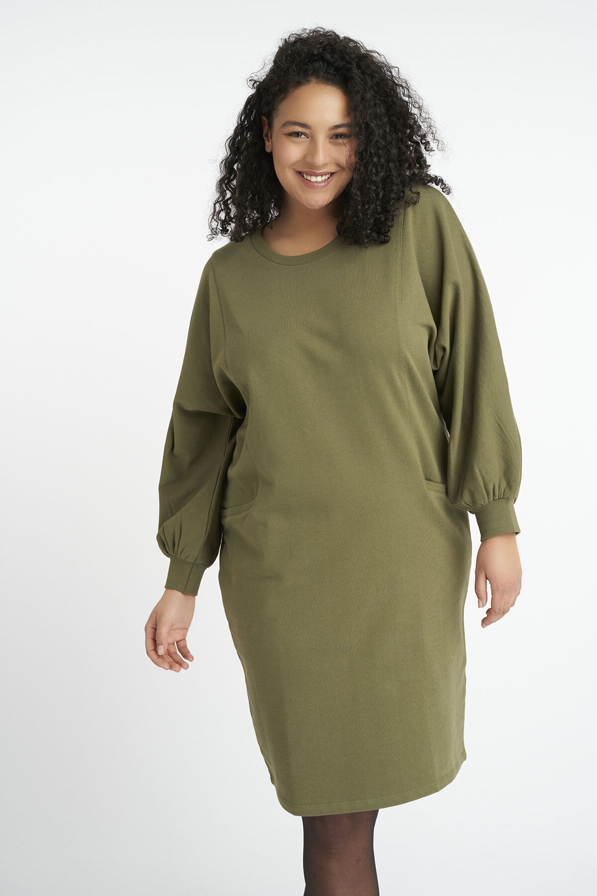 Robe pull image number 4