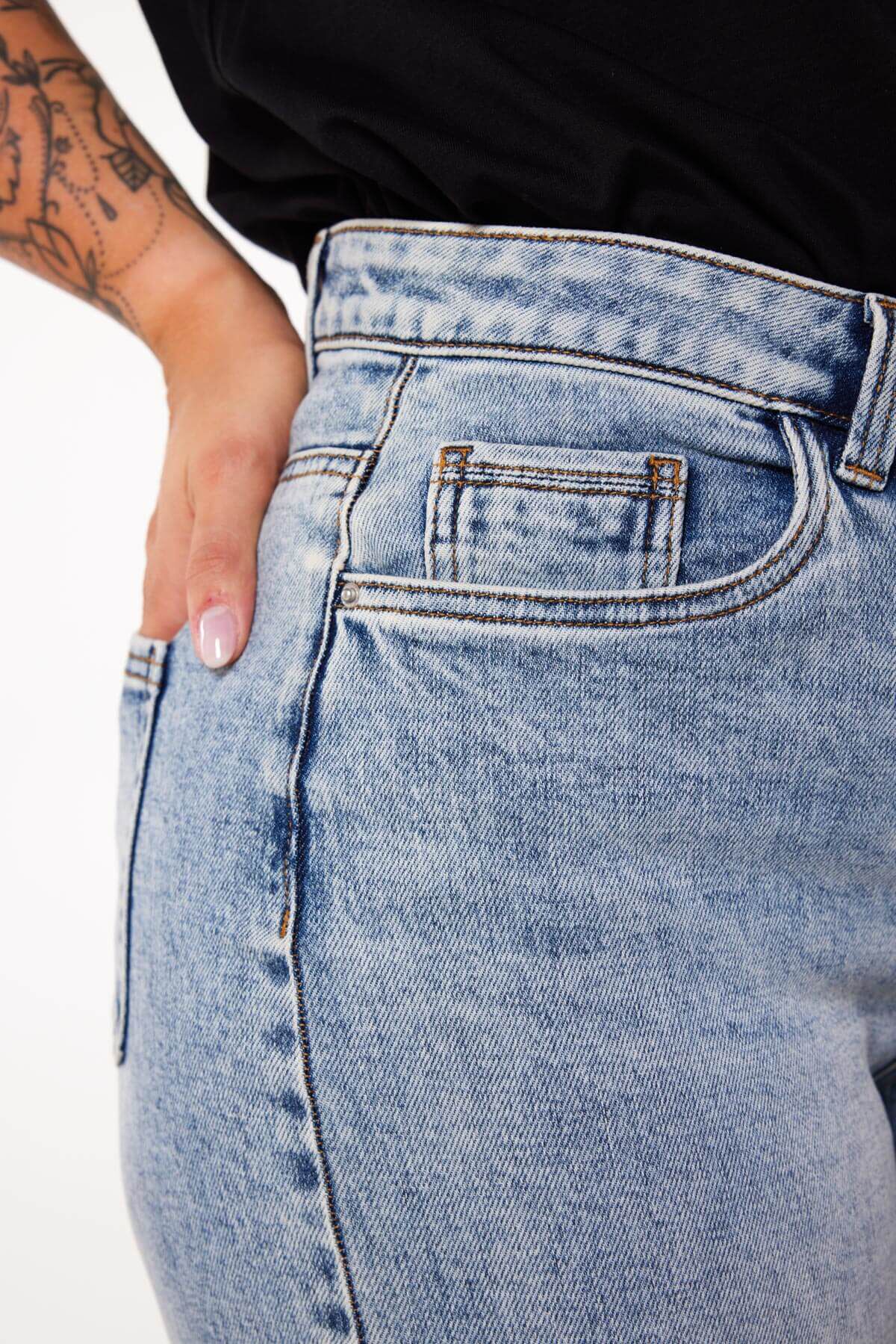 Jean ample image number 4