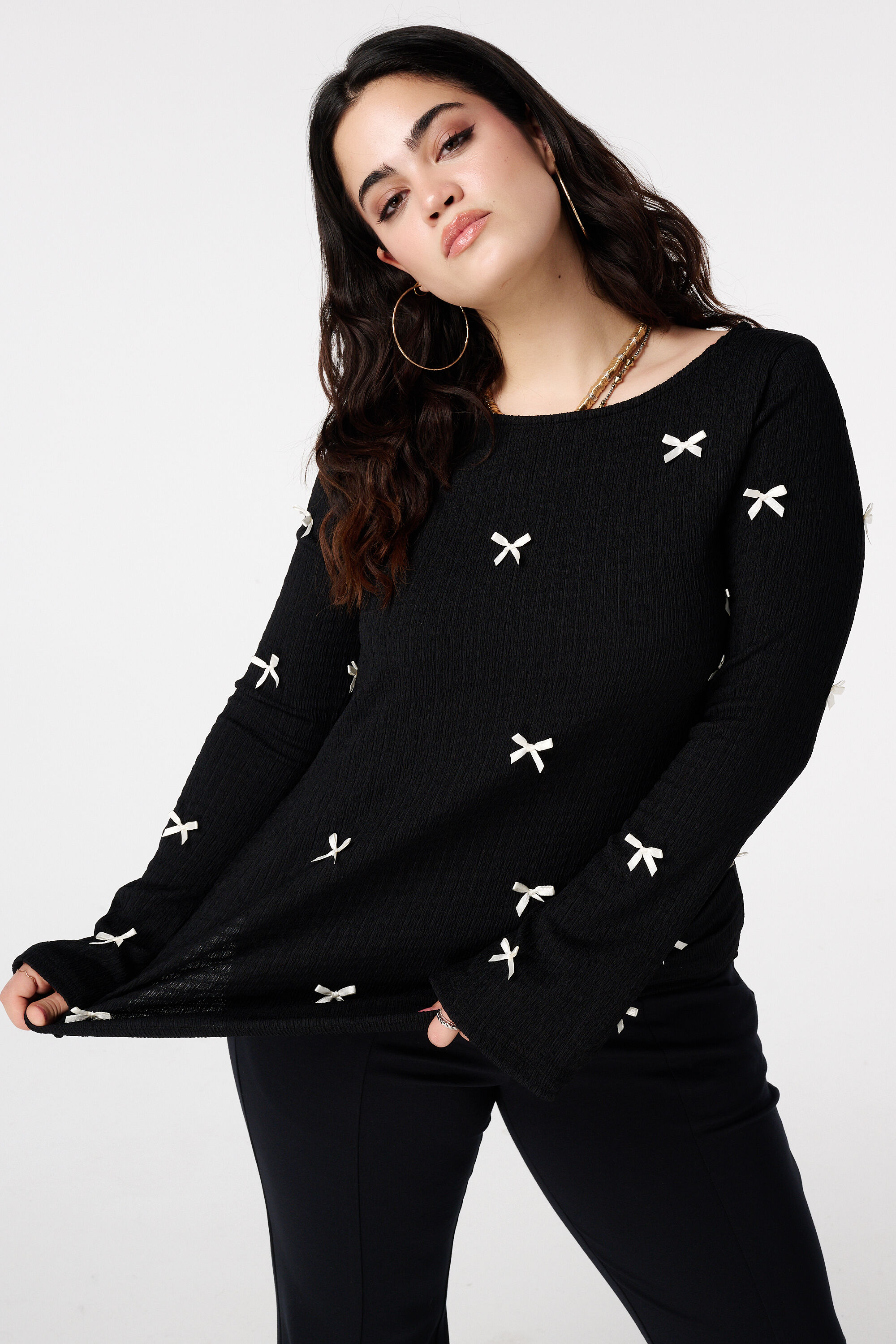 Top avec d&eacute;tails n&oelig;uds