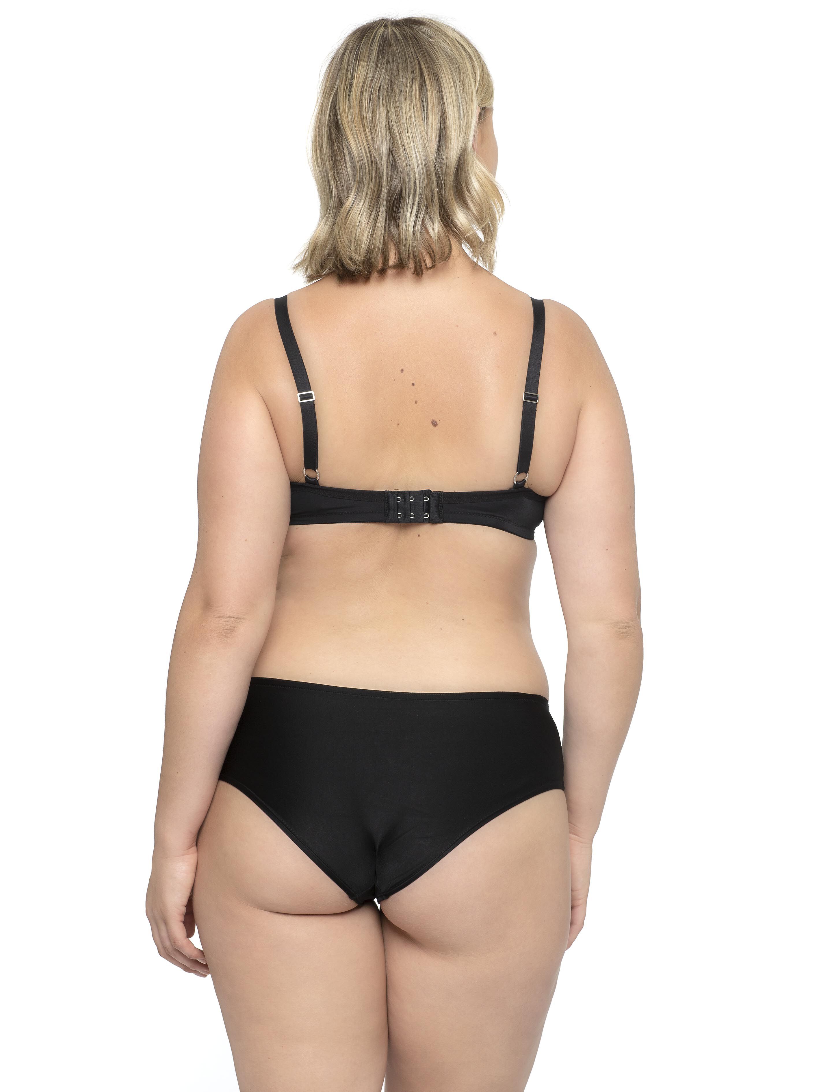 Soutien-gorge rembourr&eacute; l&eacute;ger effet push-up avec armature &ndash; Comfort image number 3