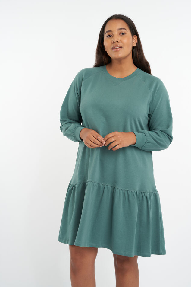 Robe pull  image number 0