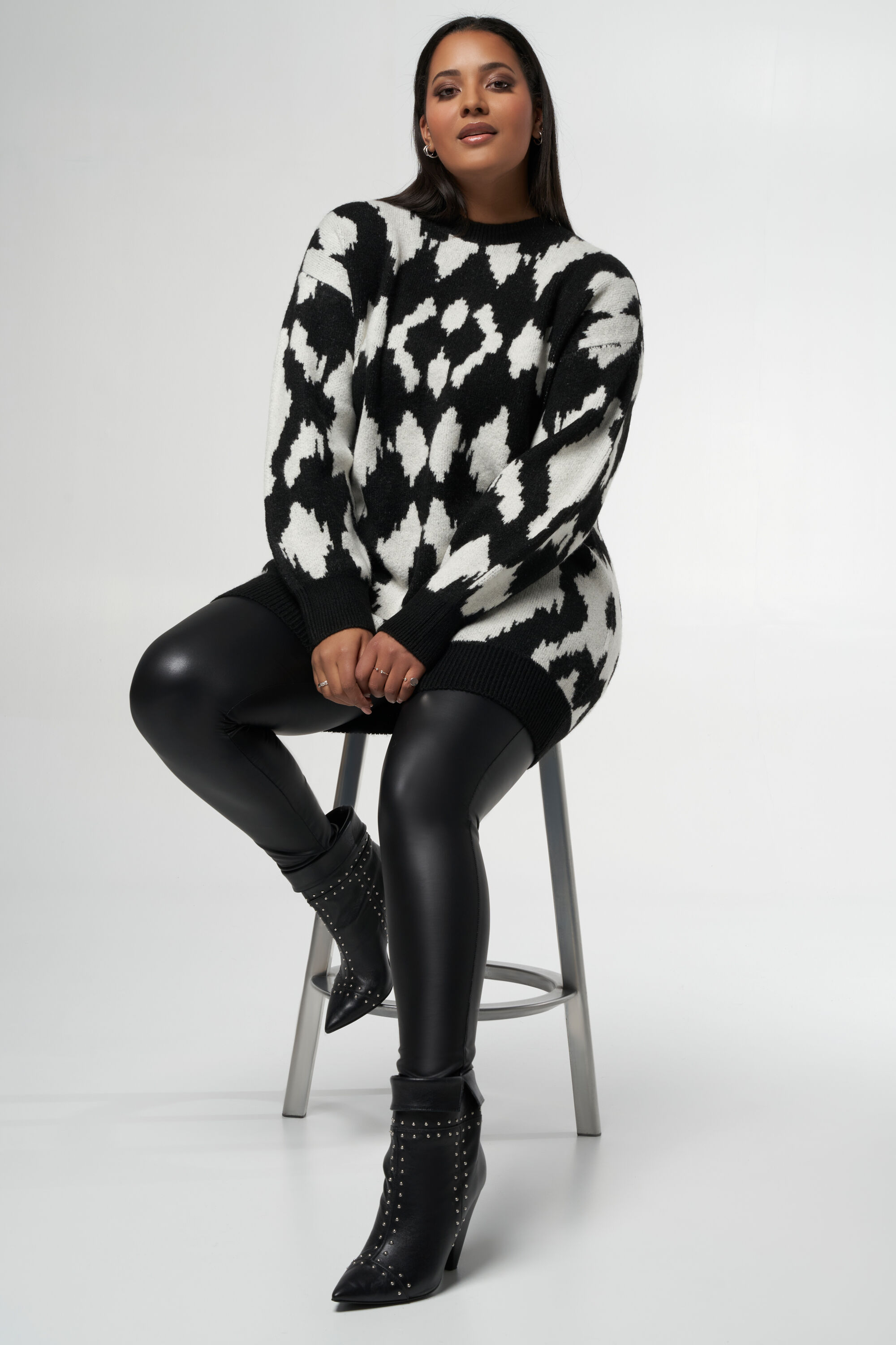 Pull en maille avec imprim&eacute; duo image number 5