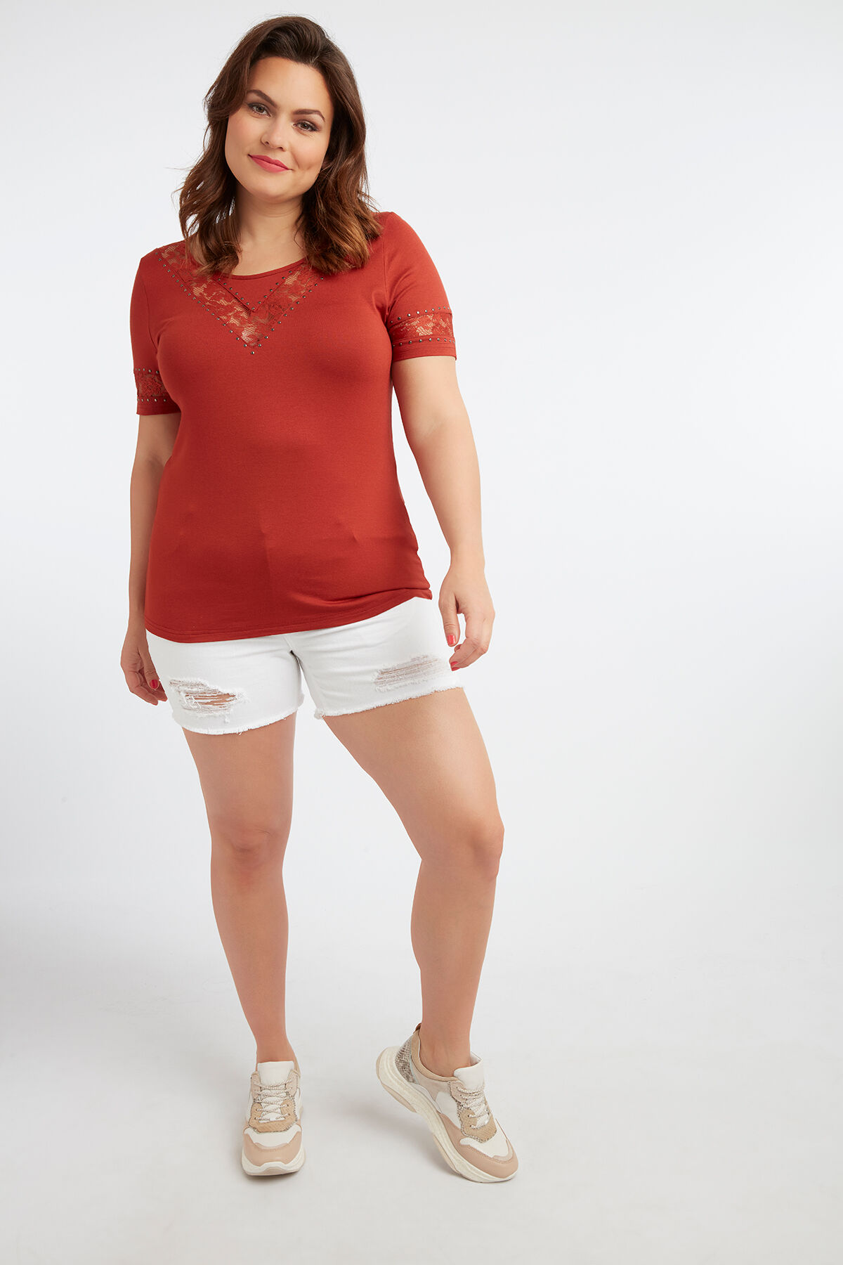 T-shirt avec d&eacute;tails en dentelle image number 3