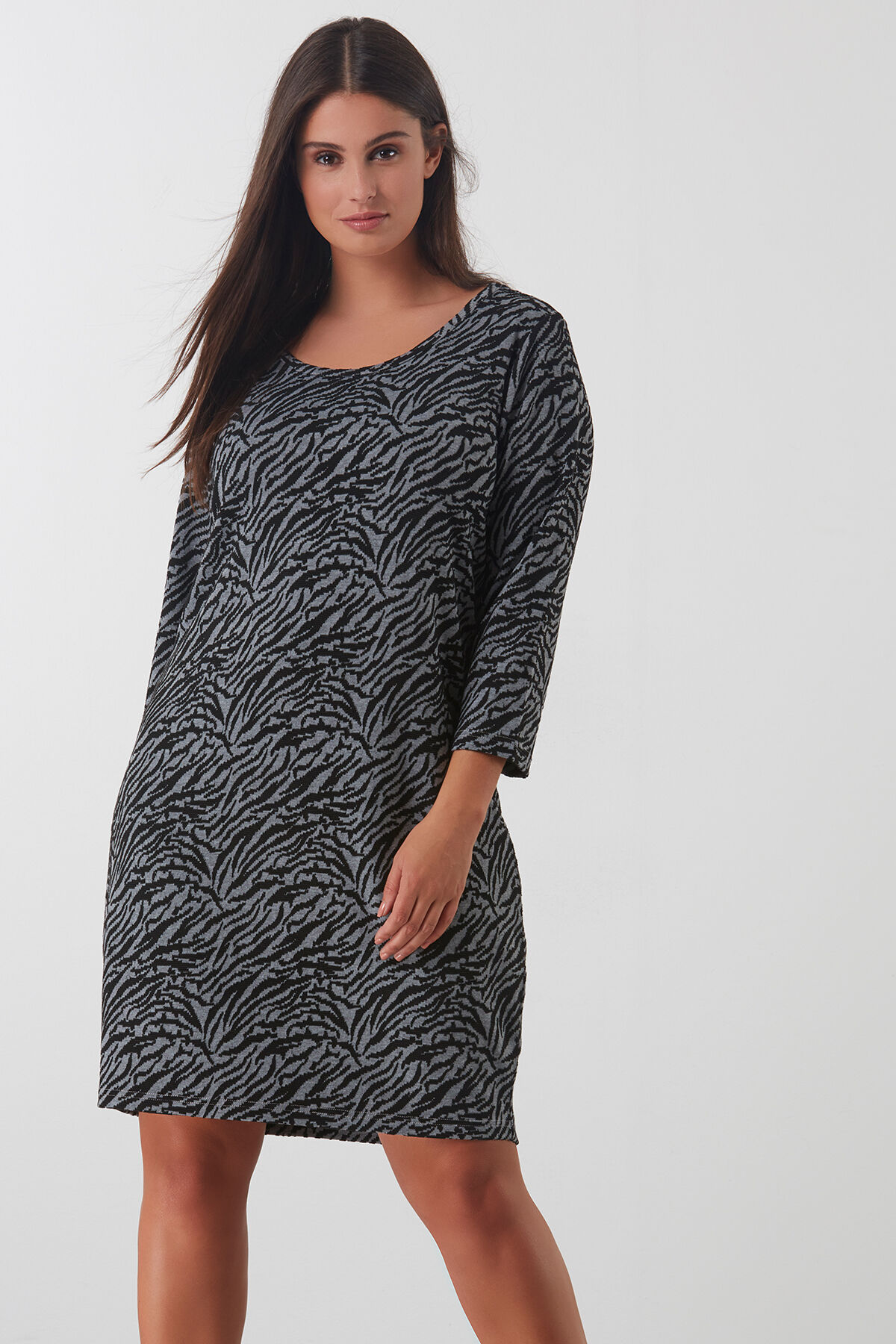 Robe &agrave; imprim&eacute; int&eacute;gral image number 3