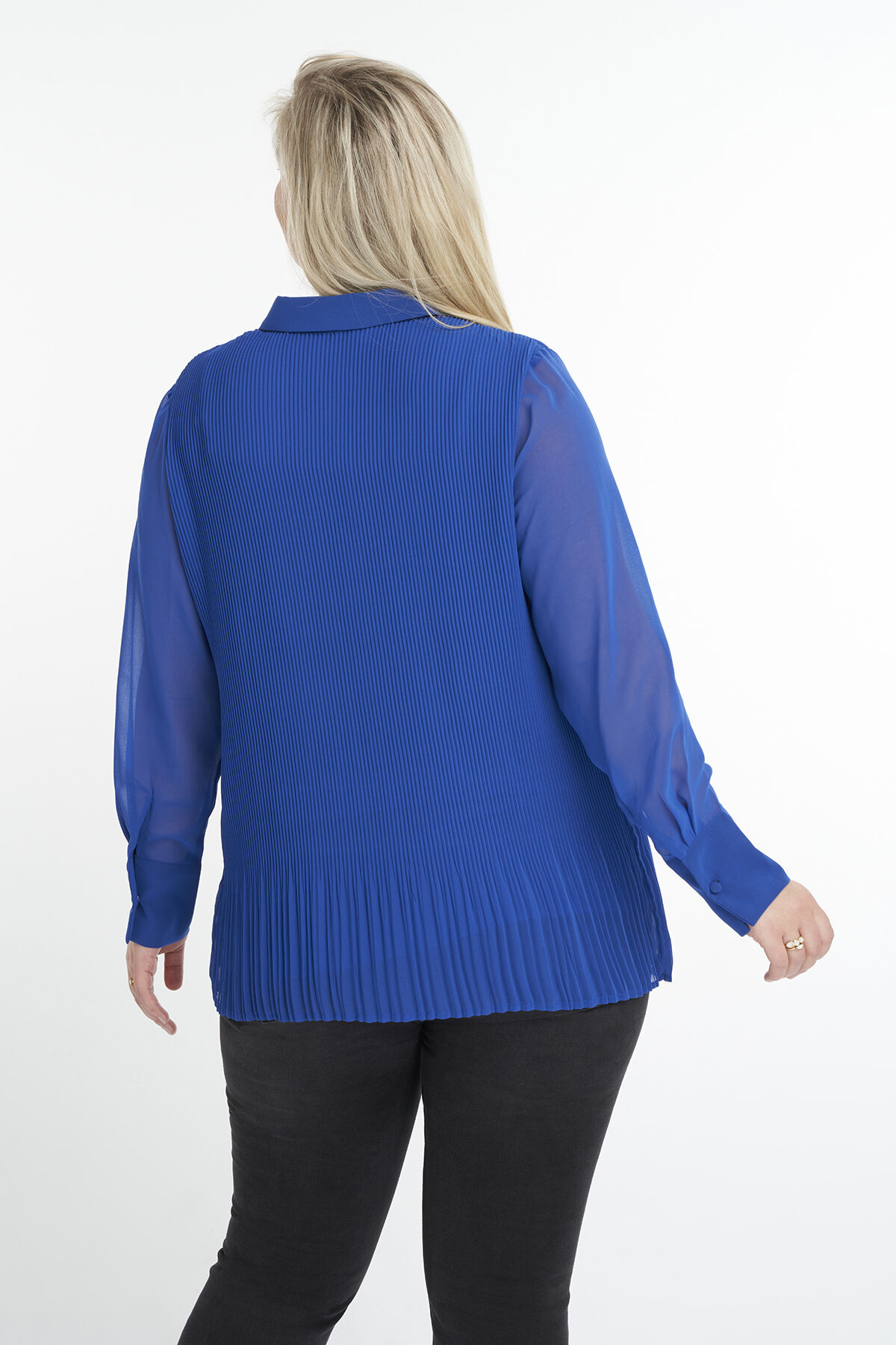 Chemisier fait de tissu pliss&eacute; image number 3