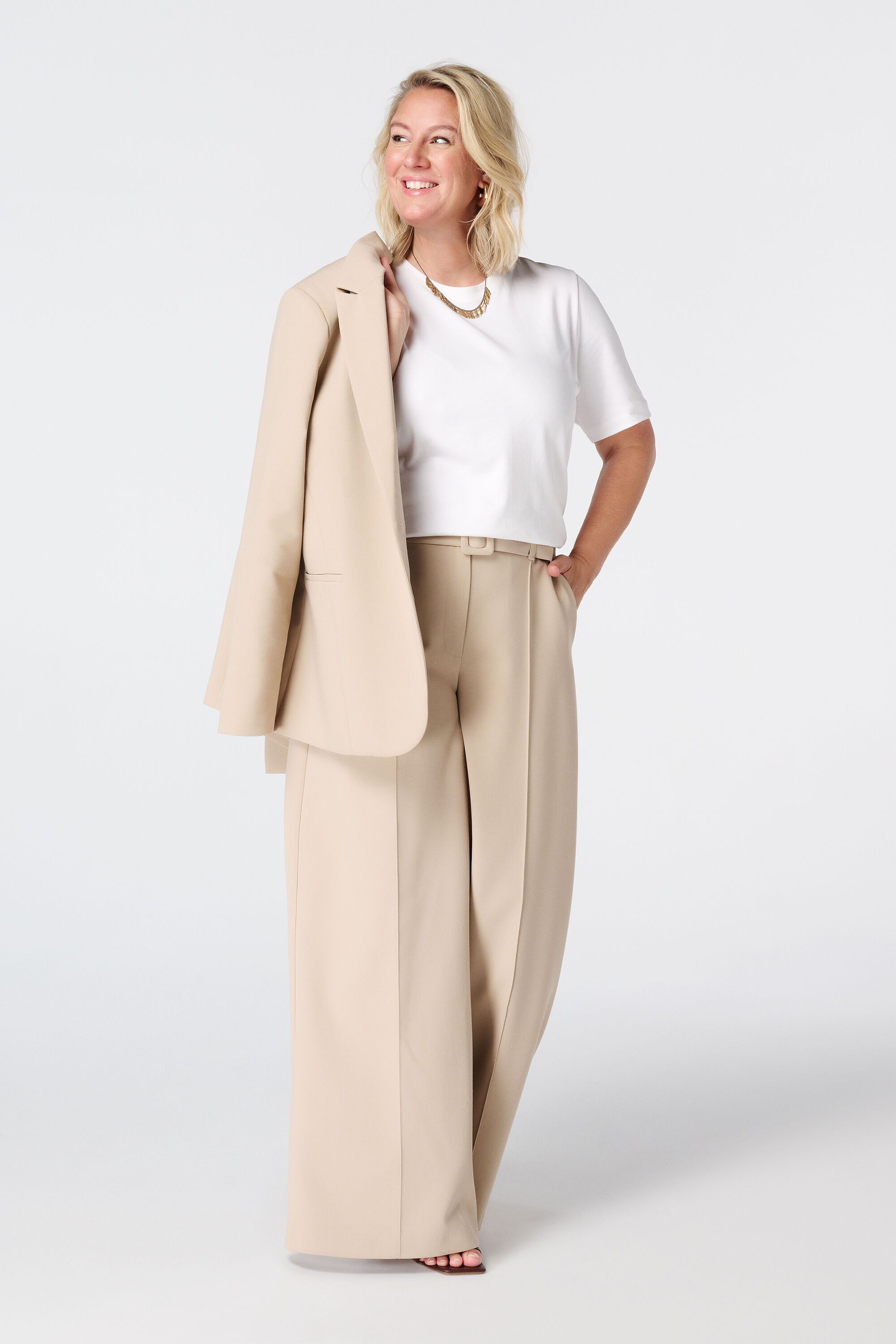 Pantalon large avec ceinture
