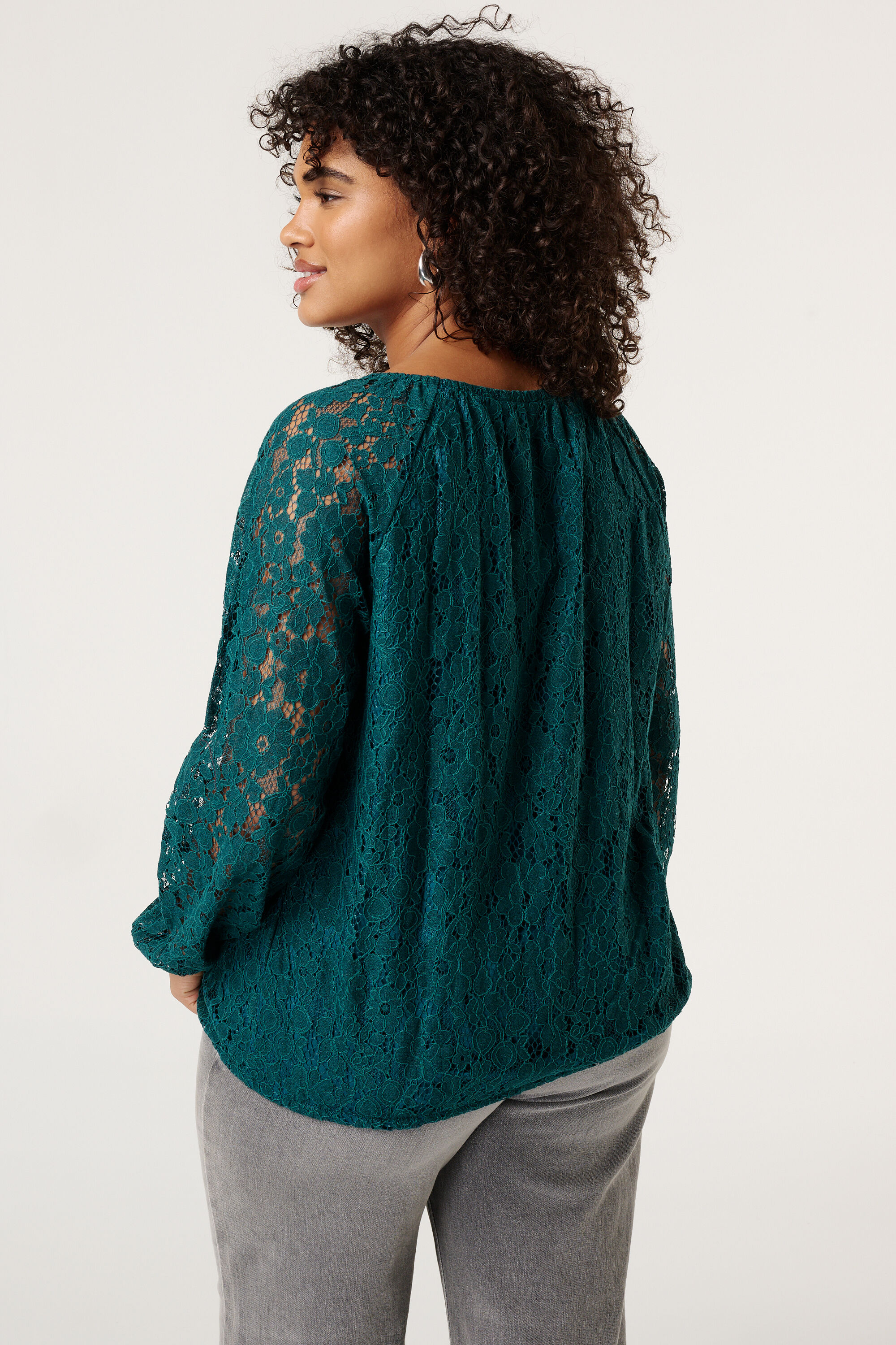 Haut en dentelle avec boutons image number 3