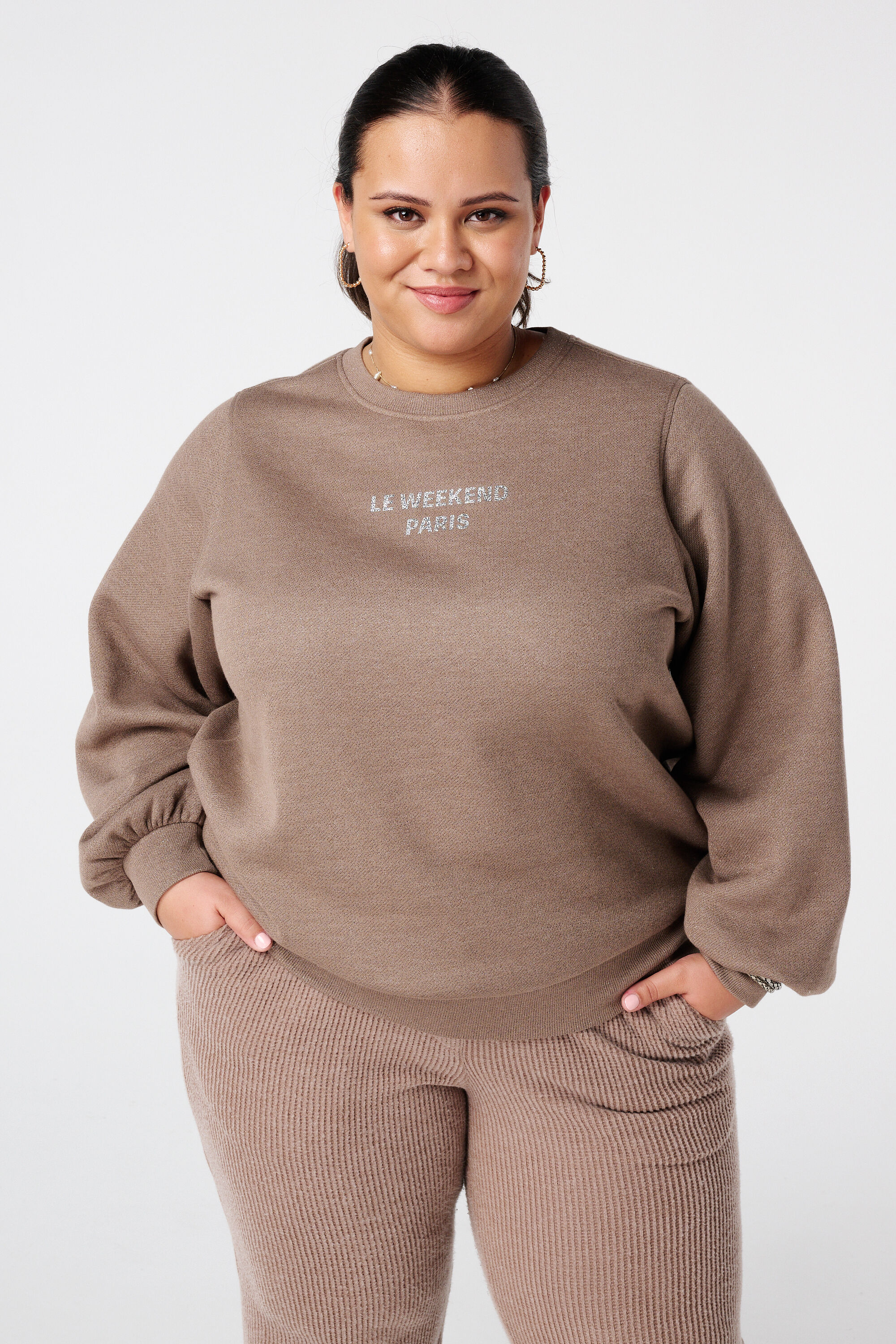 Sweat-shirt avec texte en lurex et paillettes