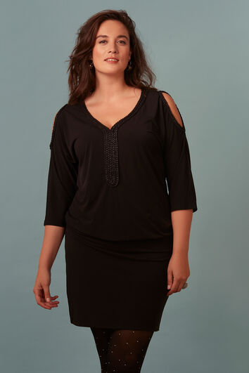 Robe avec &eacute;paules ajour&eacute;es