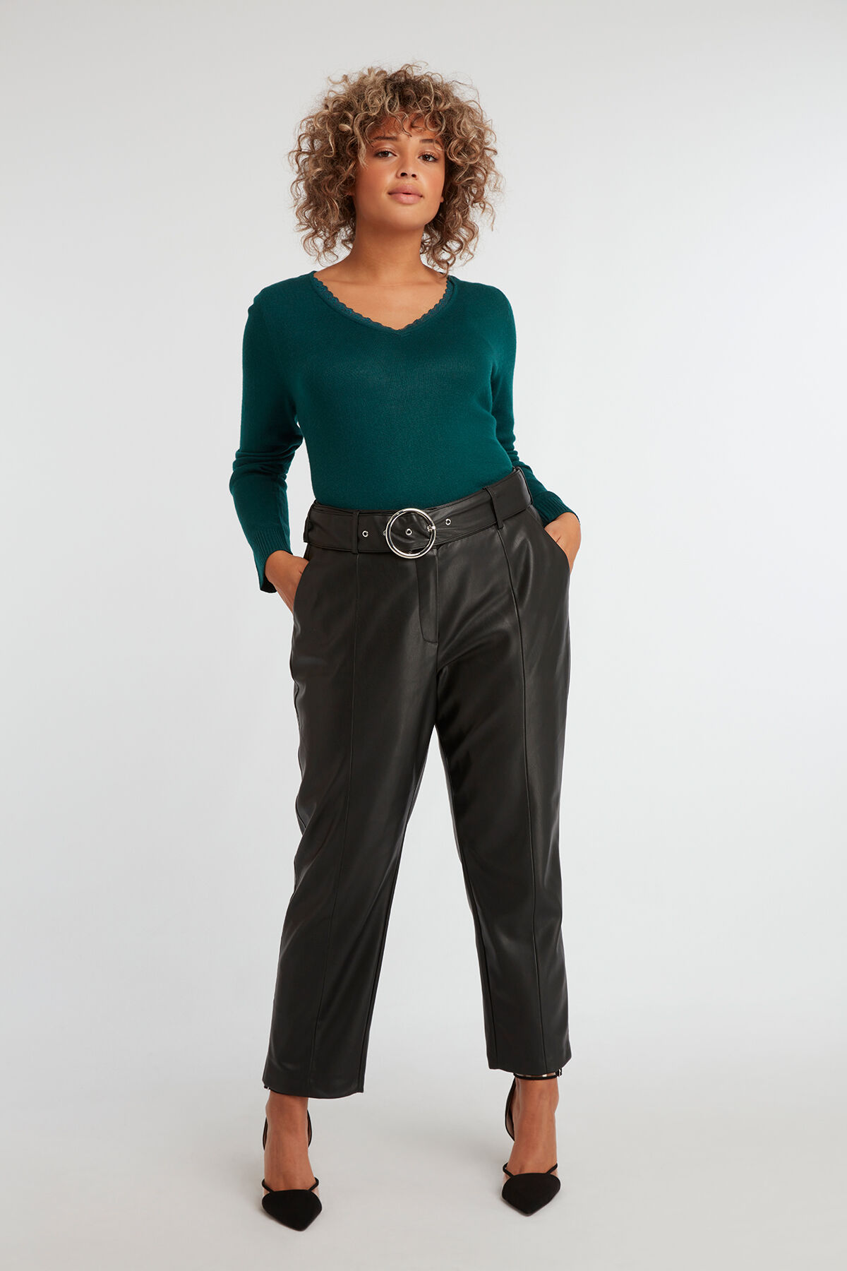 Pull avec dentelle image number 4