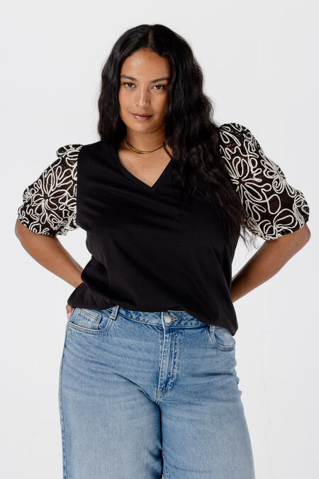 Haut avec manches brodées Haut avec manches brodées