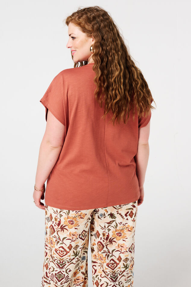 T-shirt avec broderie image number 3