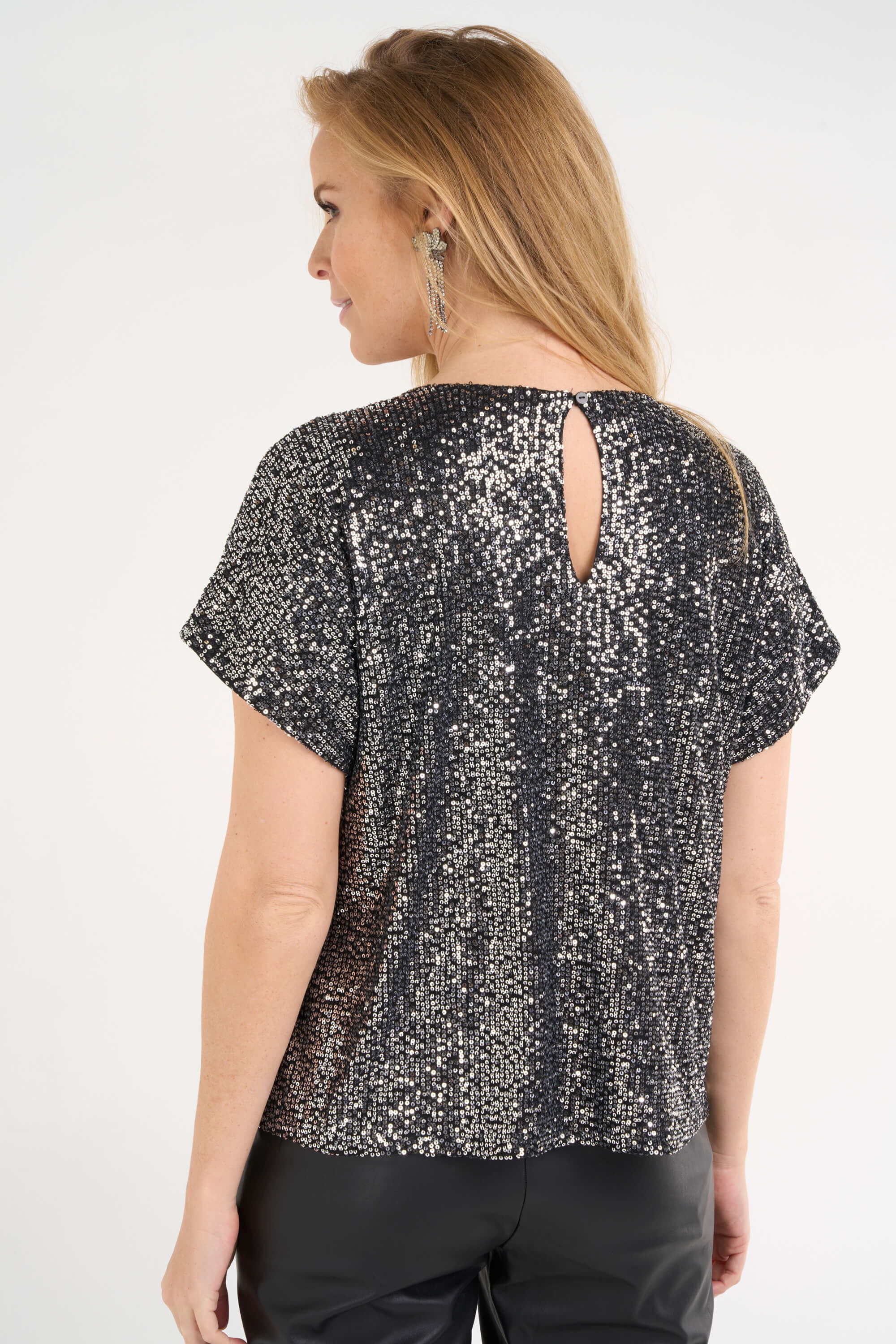 Haut &agrave; paillettes image number 4