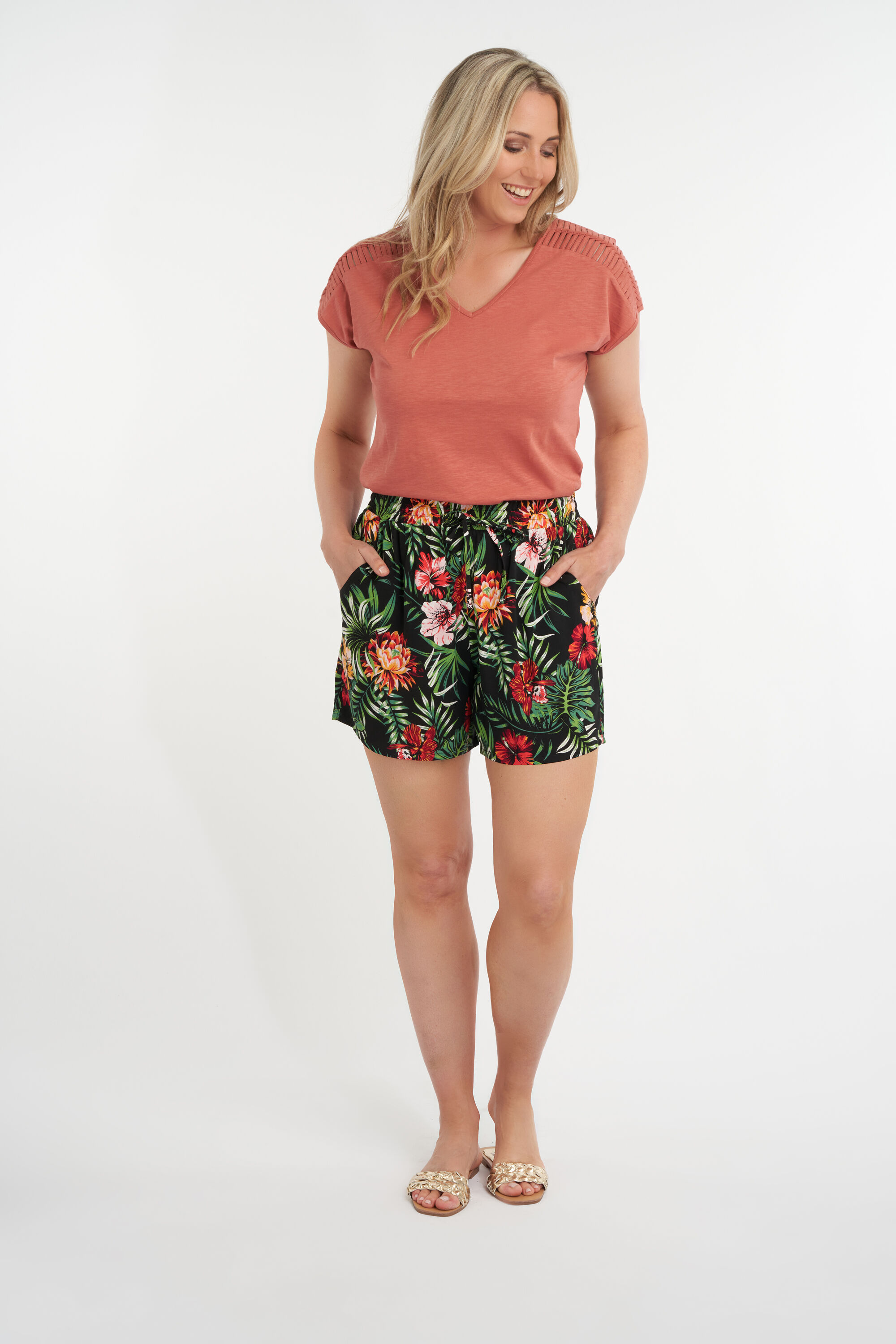 Short avec ceinture en tissu image number 5