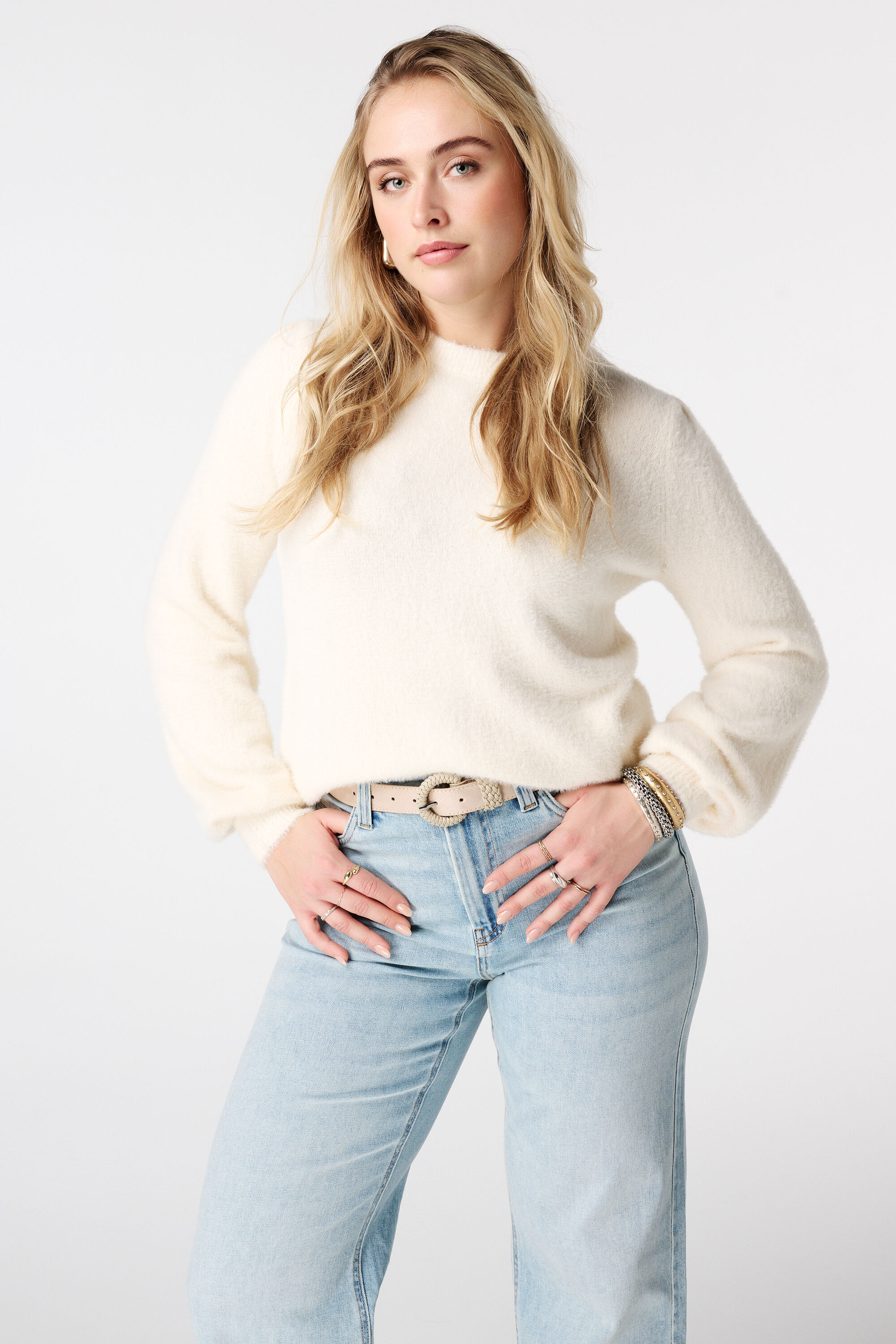 Pull tricot&eacute; en fil doux