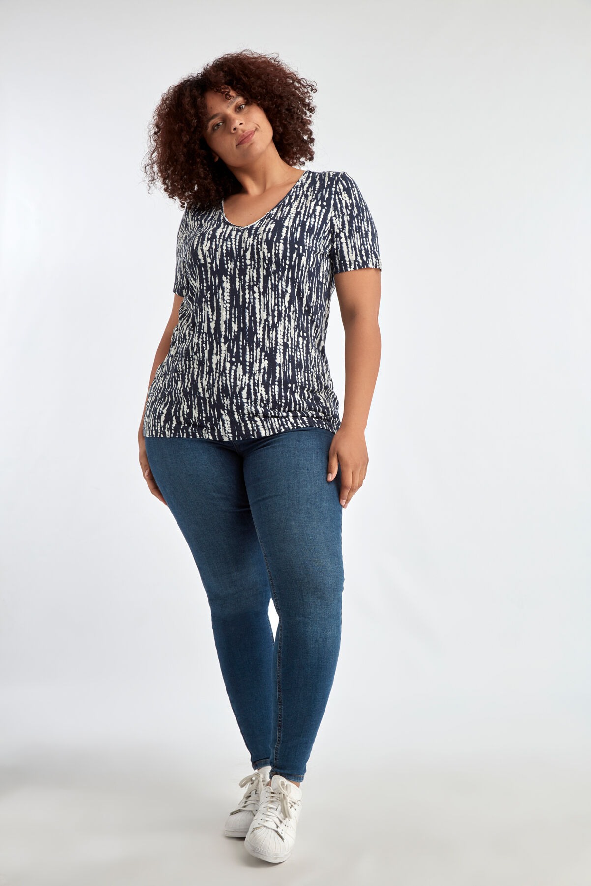 T-shirt &agrave; paillettes image number 5