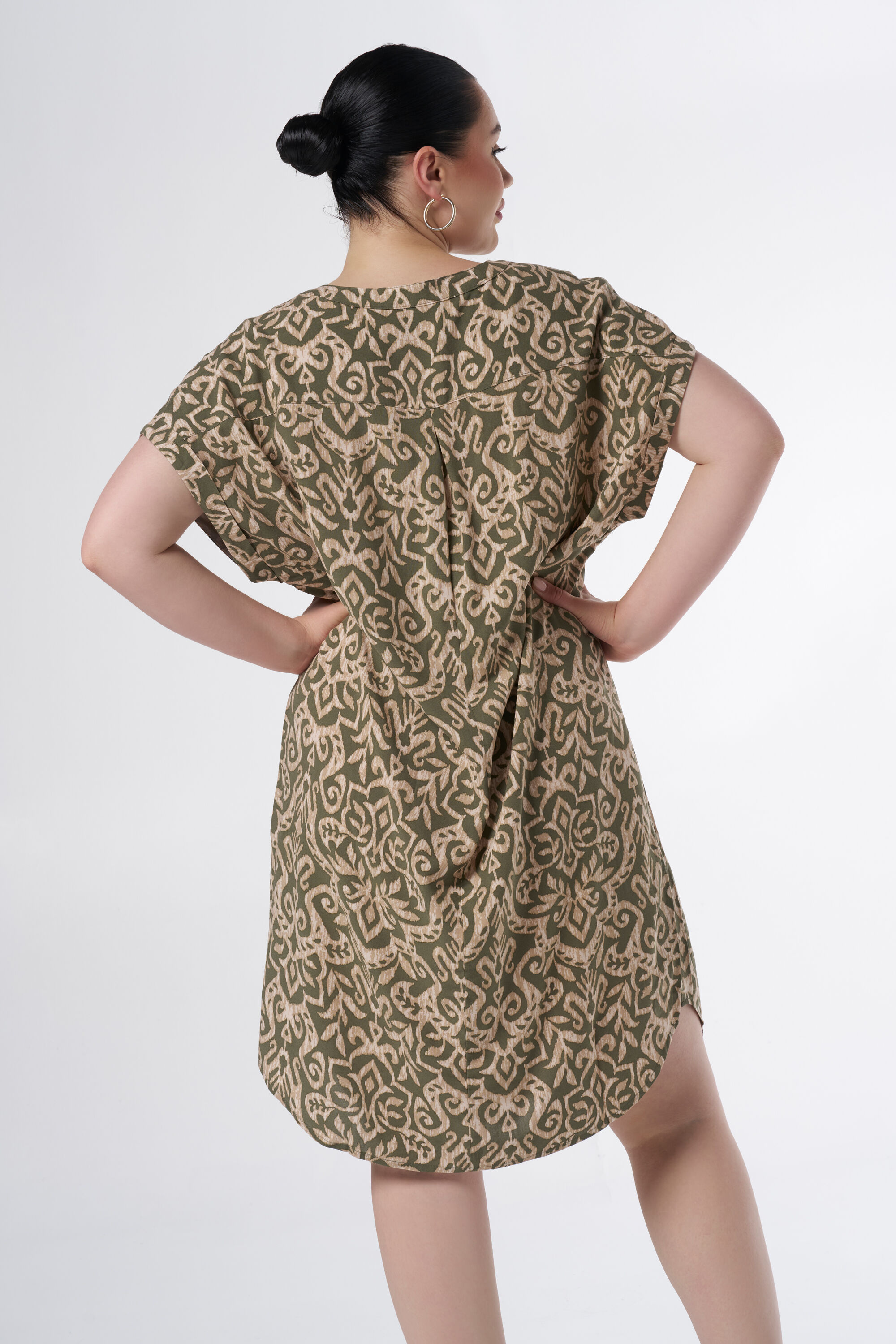 Robe imprim&eacute;e spacieuse image number 3