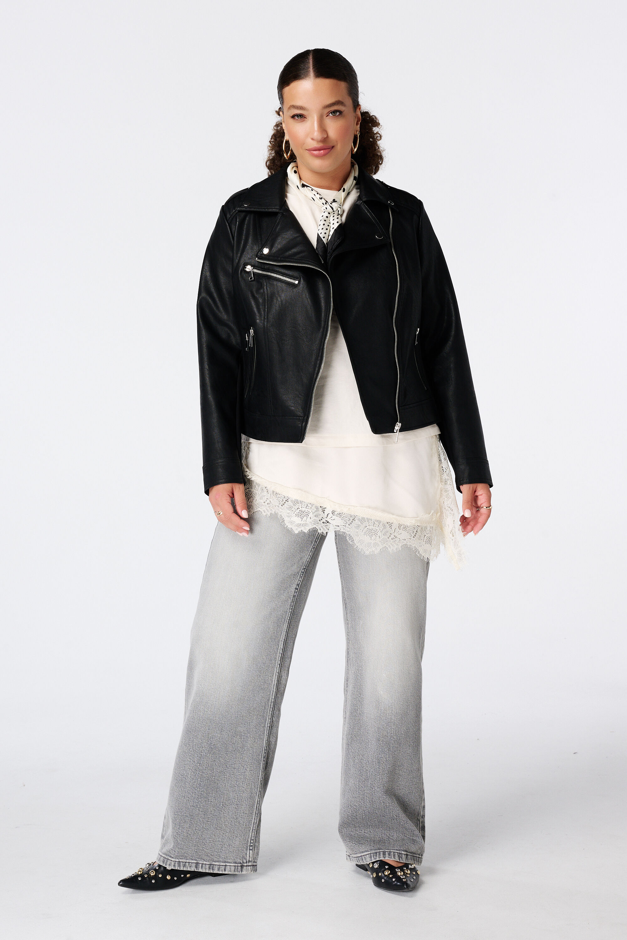Veste en similicuir avec d&eacute;tails argent&eacute;s image number 5