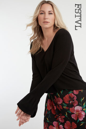 Pull &agrave; col en V