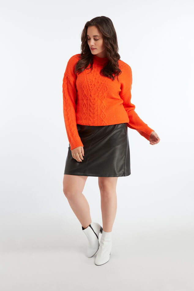 Pull en maille torsadée image number 4