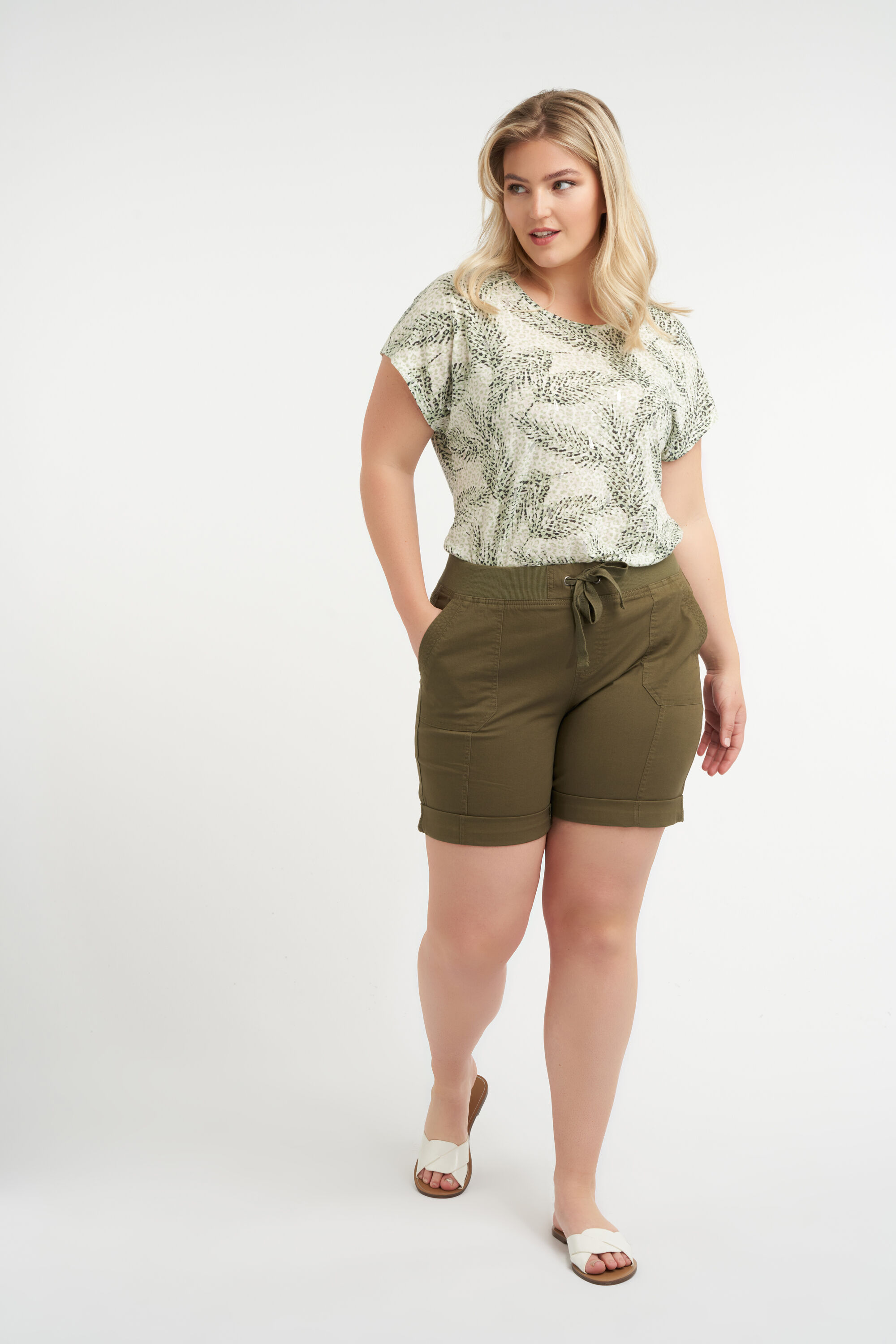 Short avec bande &eacute;lastique