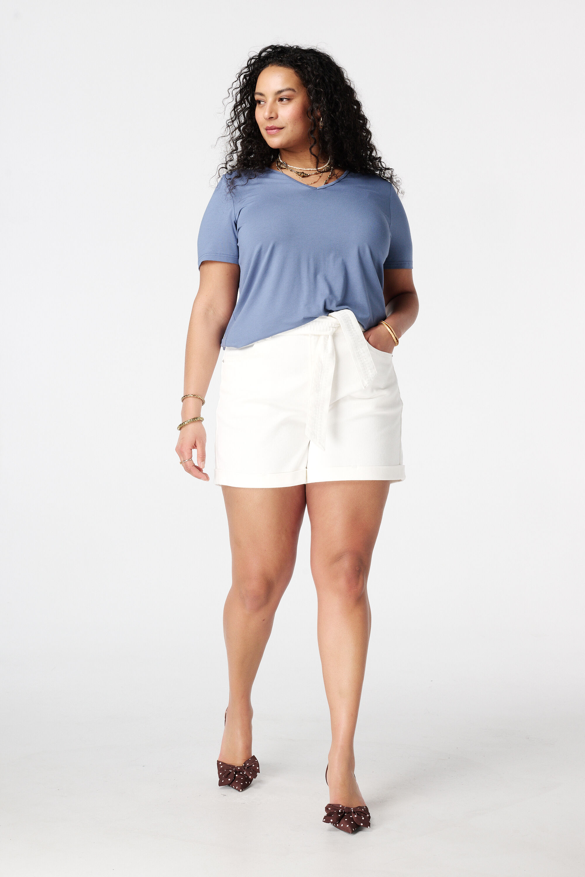 T-shirt &agrave; col en V image number 5