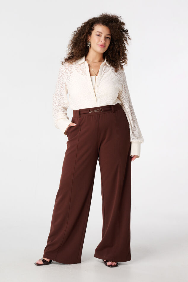 Top avec dentelle et paillettes image number 5