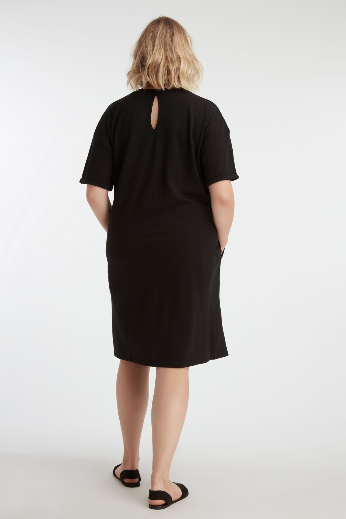 Robe d&eacute;contract&eacute;e image number 3